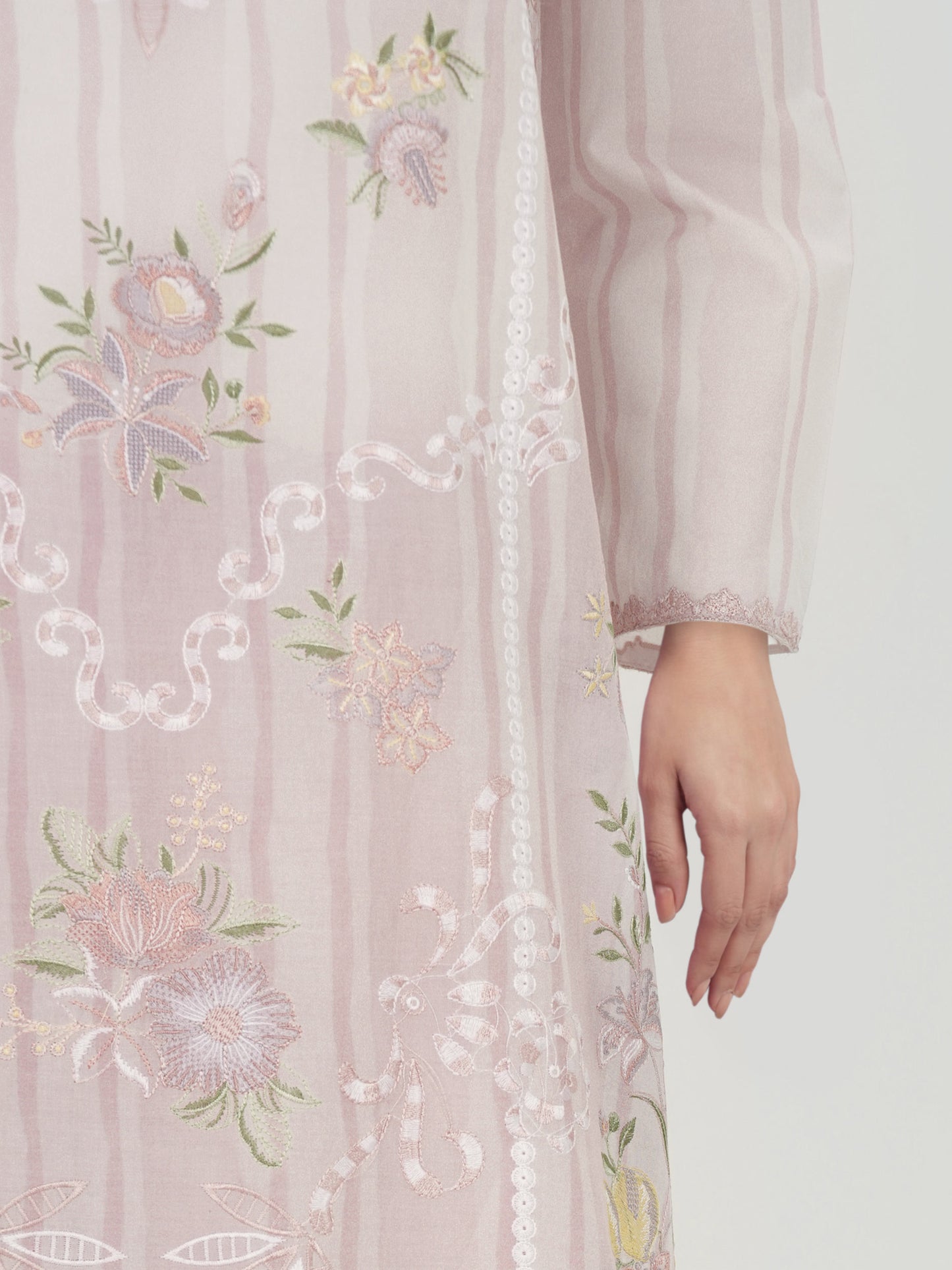 3 Piece Lawn Suit- Embroidered (Unstitched)