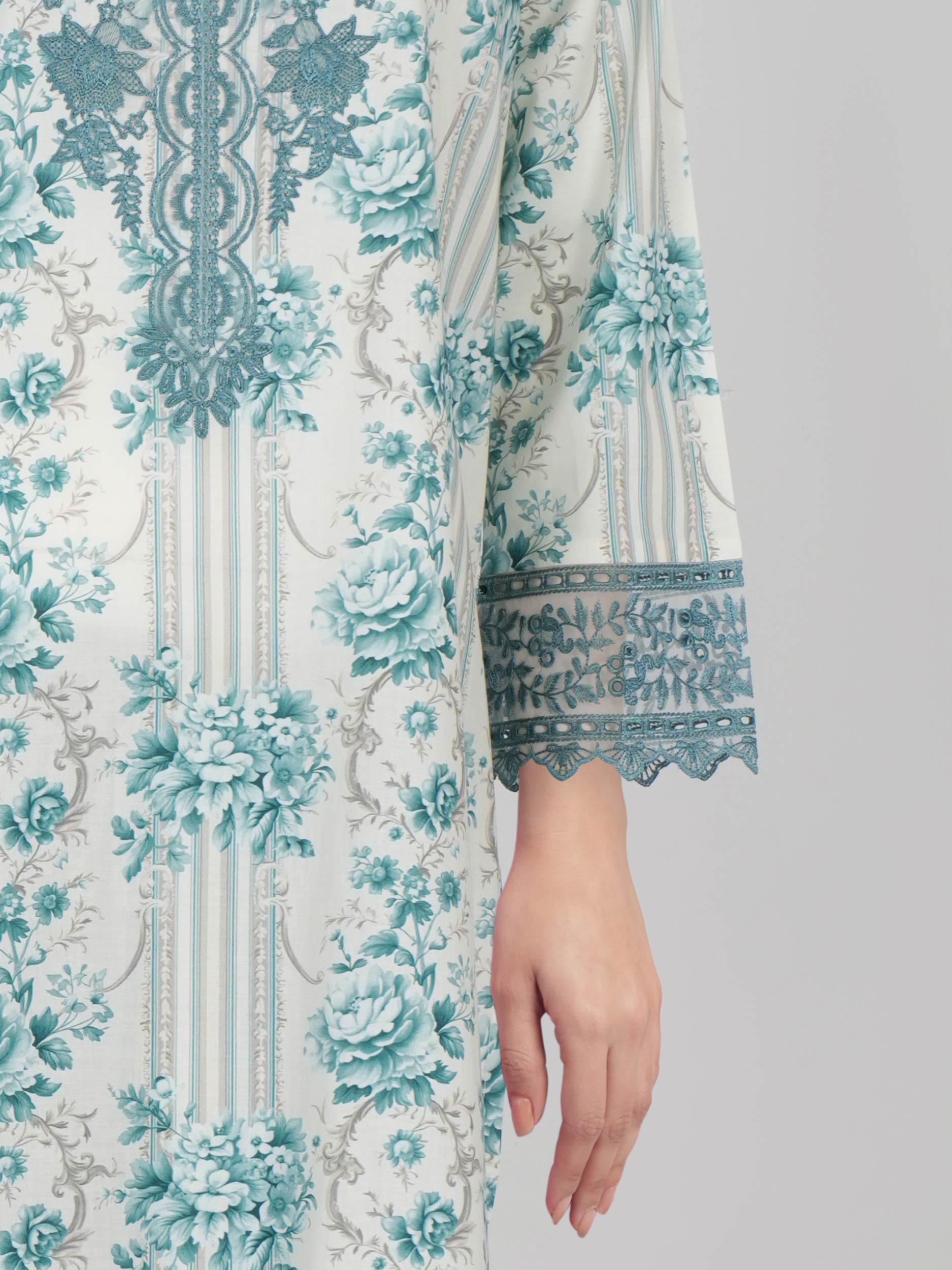 3 Piece Lawn Suit- Embroidered (Unstitched)
