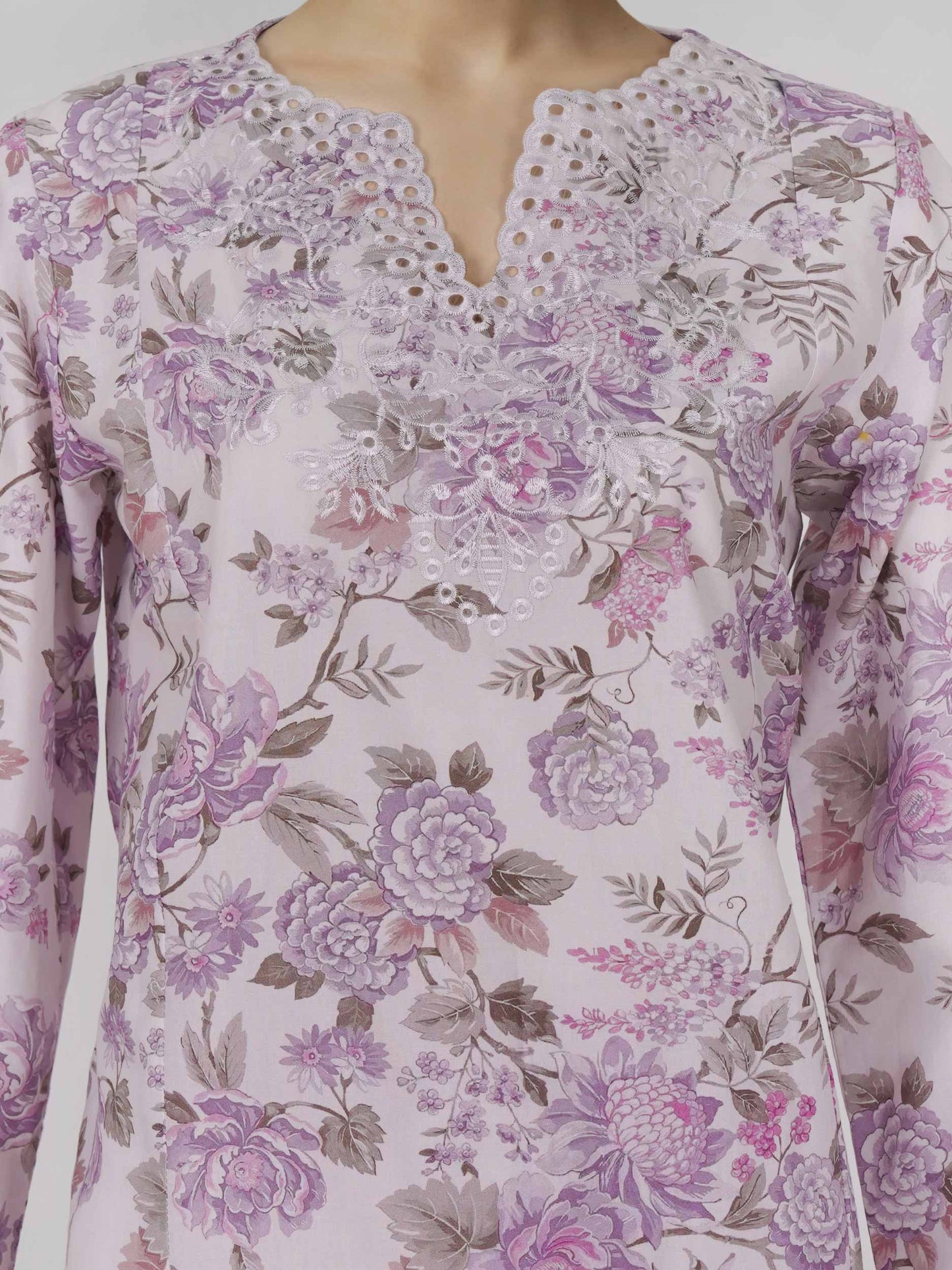 3 Piece Lawn Suit- Embroidered (Unstitched)
