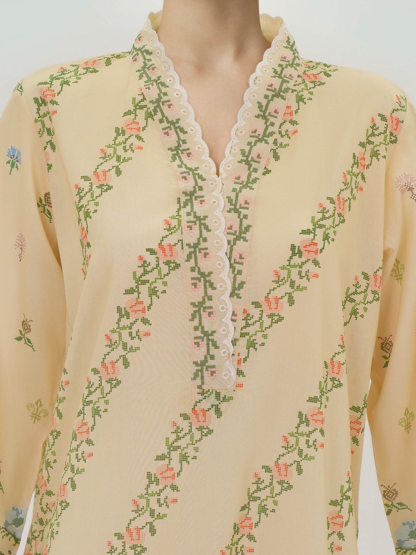 3 Piece Lawn Suit- Embroidered (Unstitched)