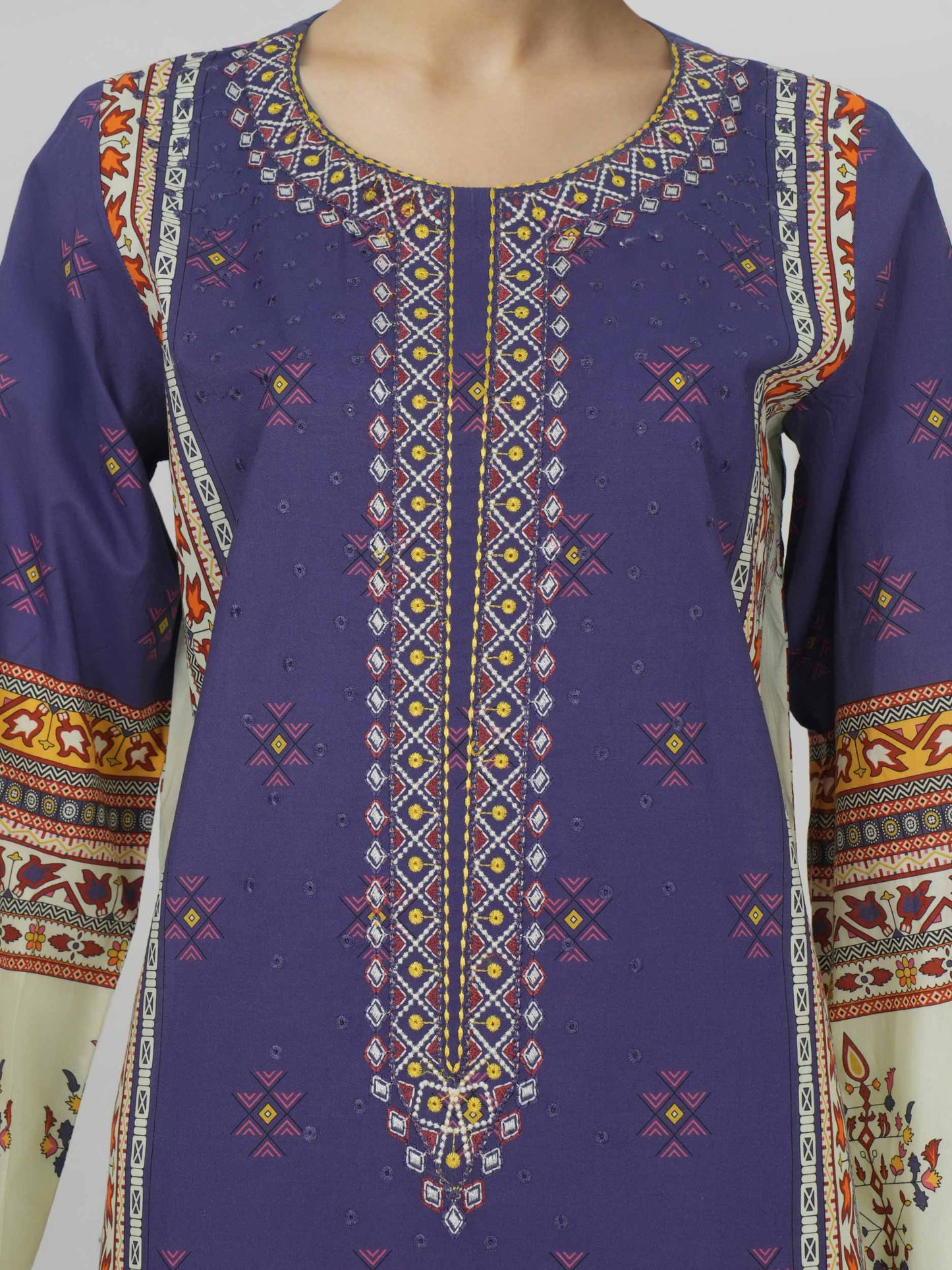 3 Piece Lawn Suit- Embroidered (Unstitched)