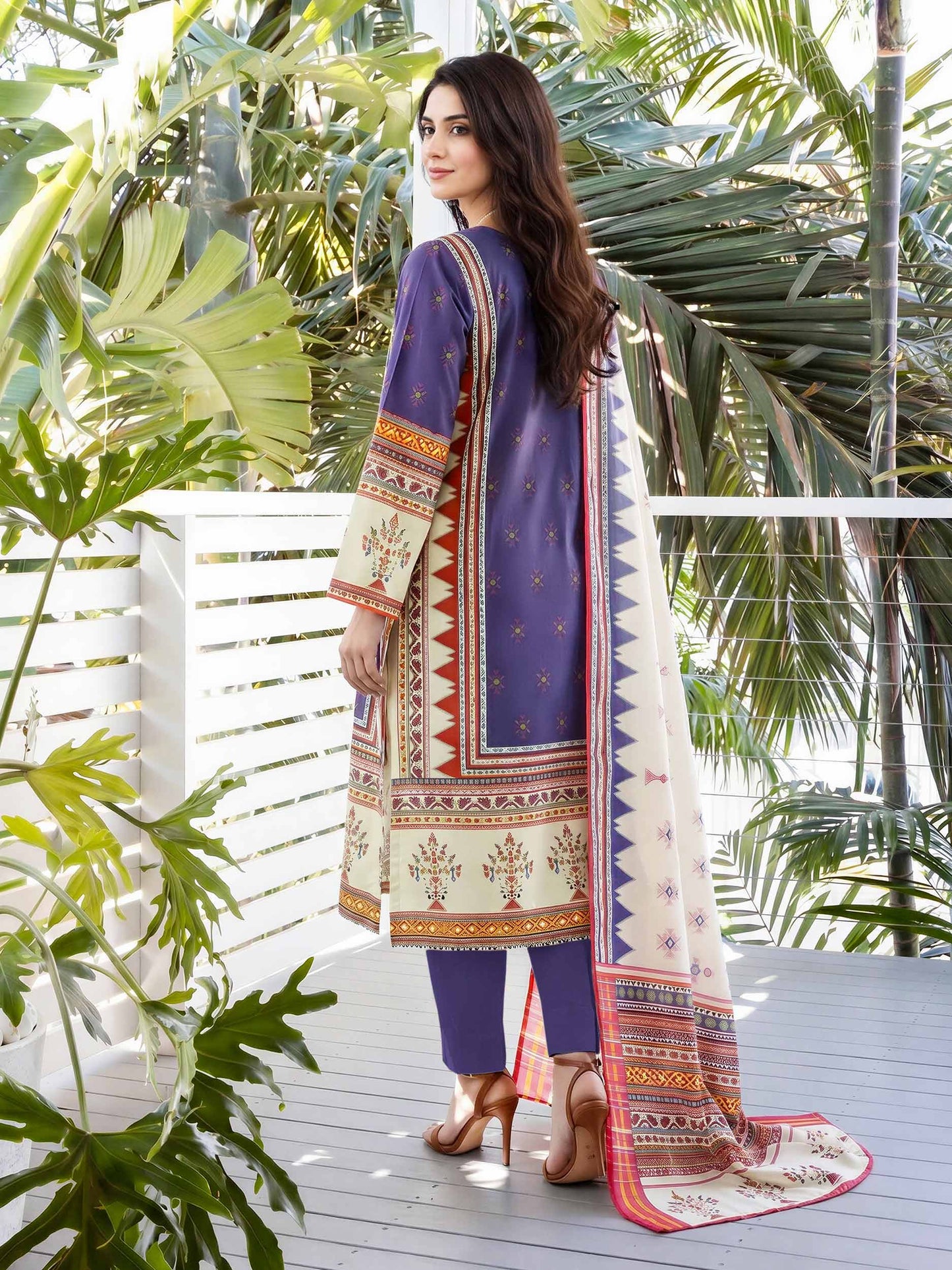 3 Piece Lawn Suit- Embroidered (Unstitched)