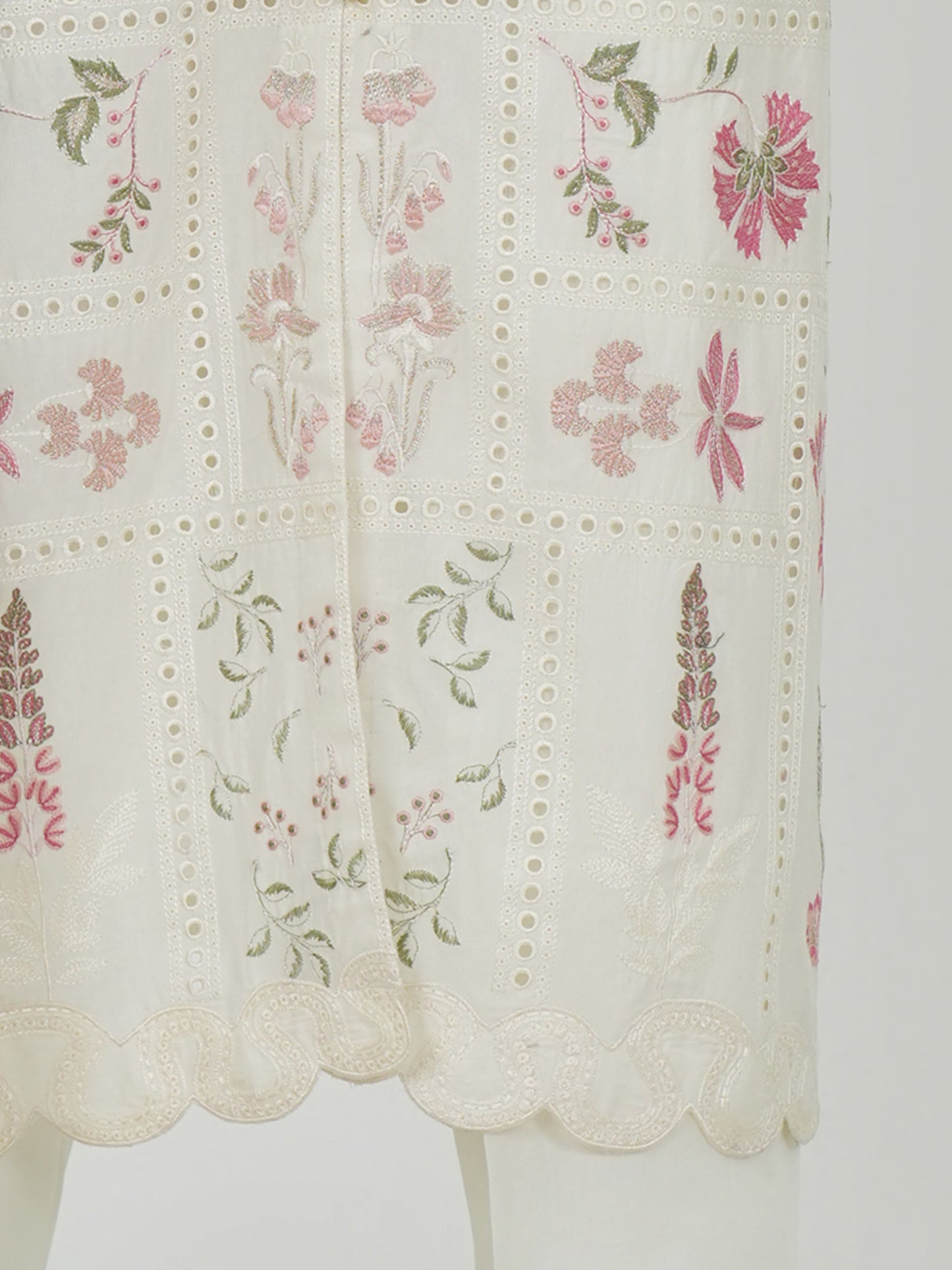 3 Piece Lawn Suit-Embroidered (Unstitched)