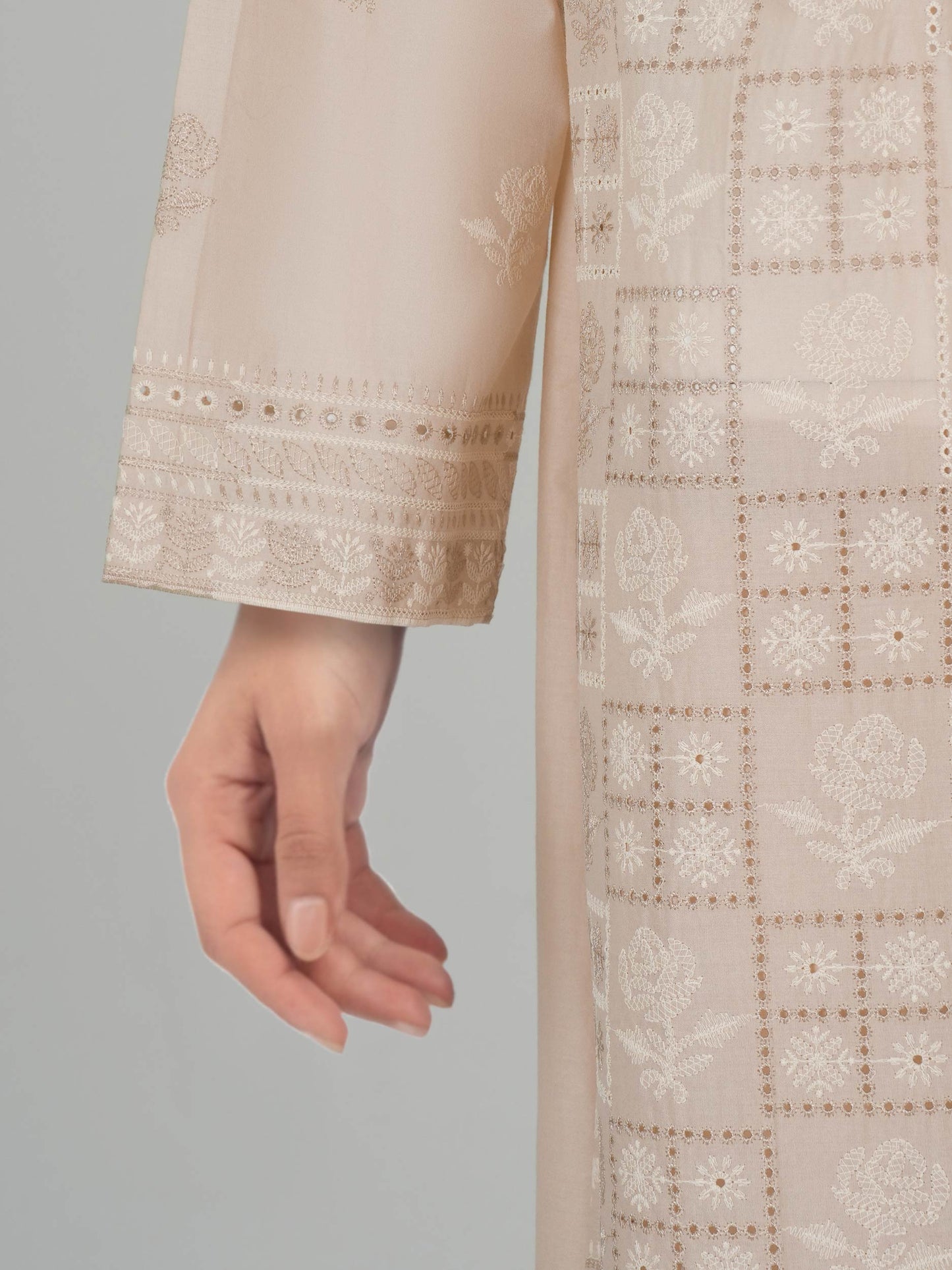 3 Piece Lawn Suit- Embroidered (Unstitched)