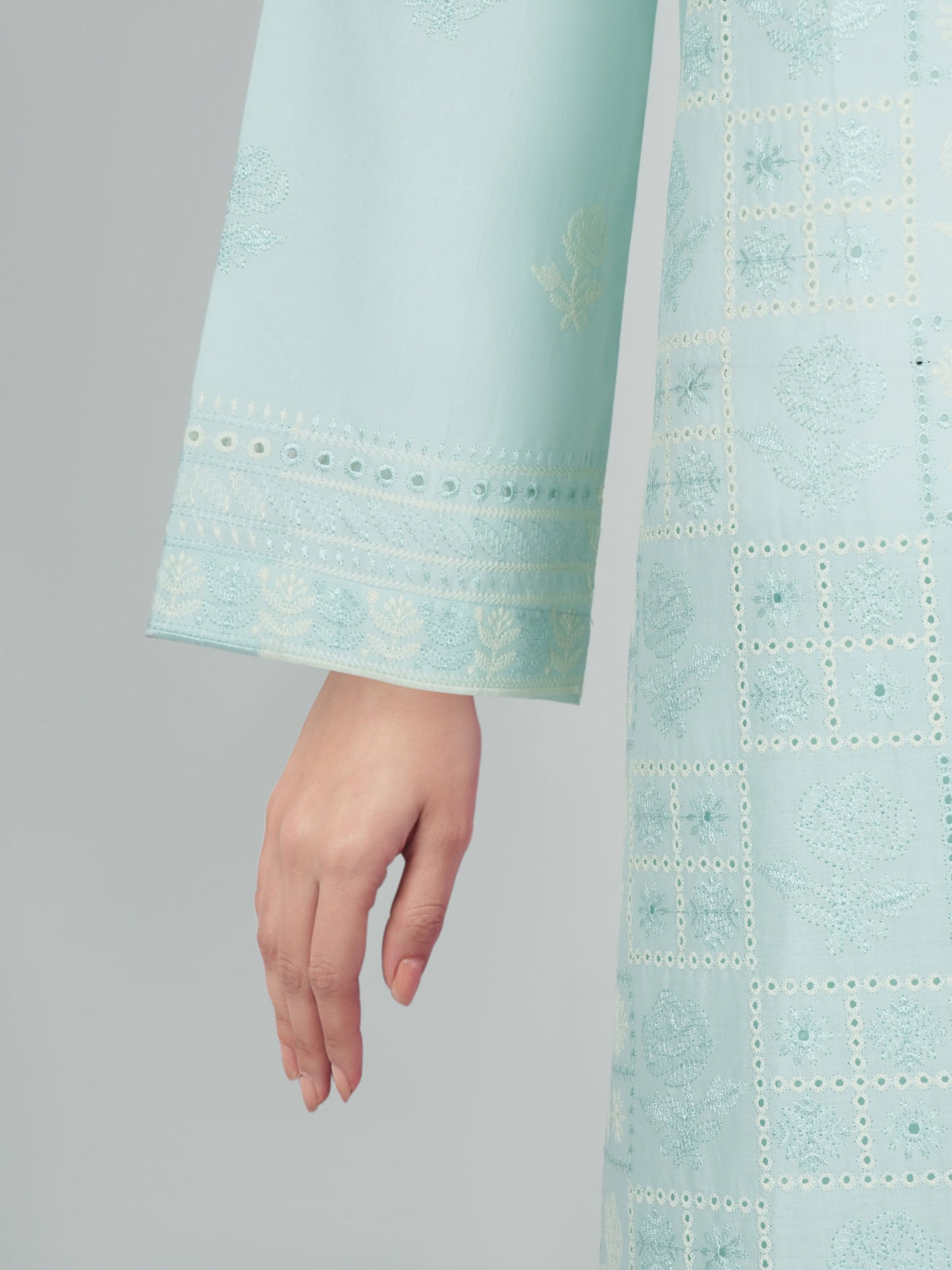 3 Piece Lawn Suit- Embroidered (Unstitched)