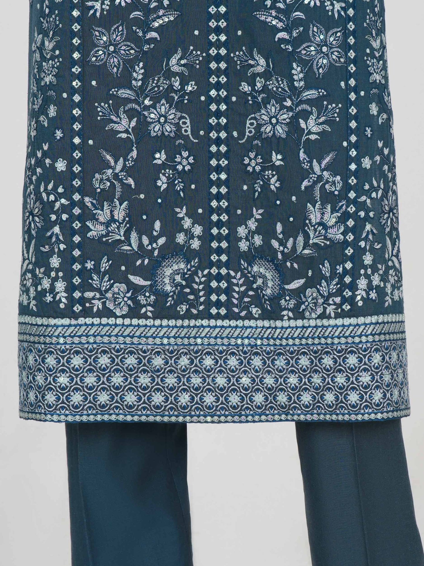 3 Piece Yarn Dyed Suit- Embroidered (Unstitched)