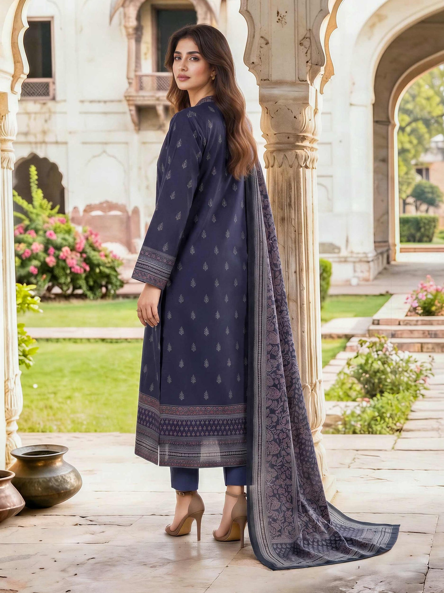 3 Piece Lawn Paste Suit (Unstitched)