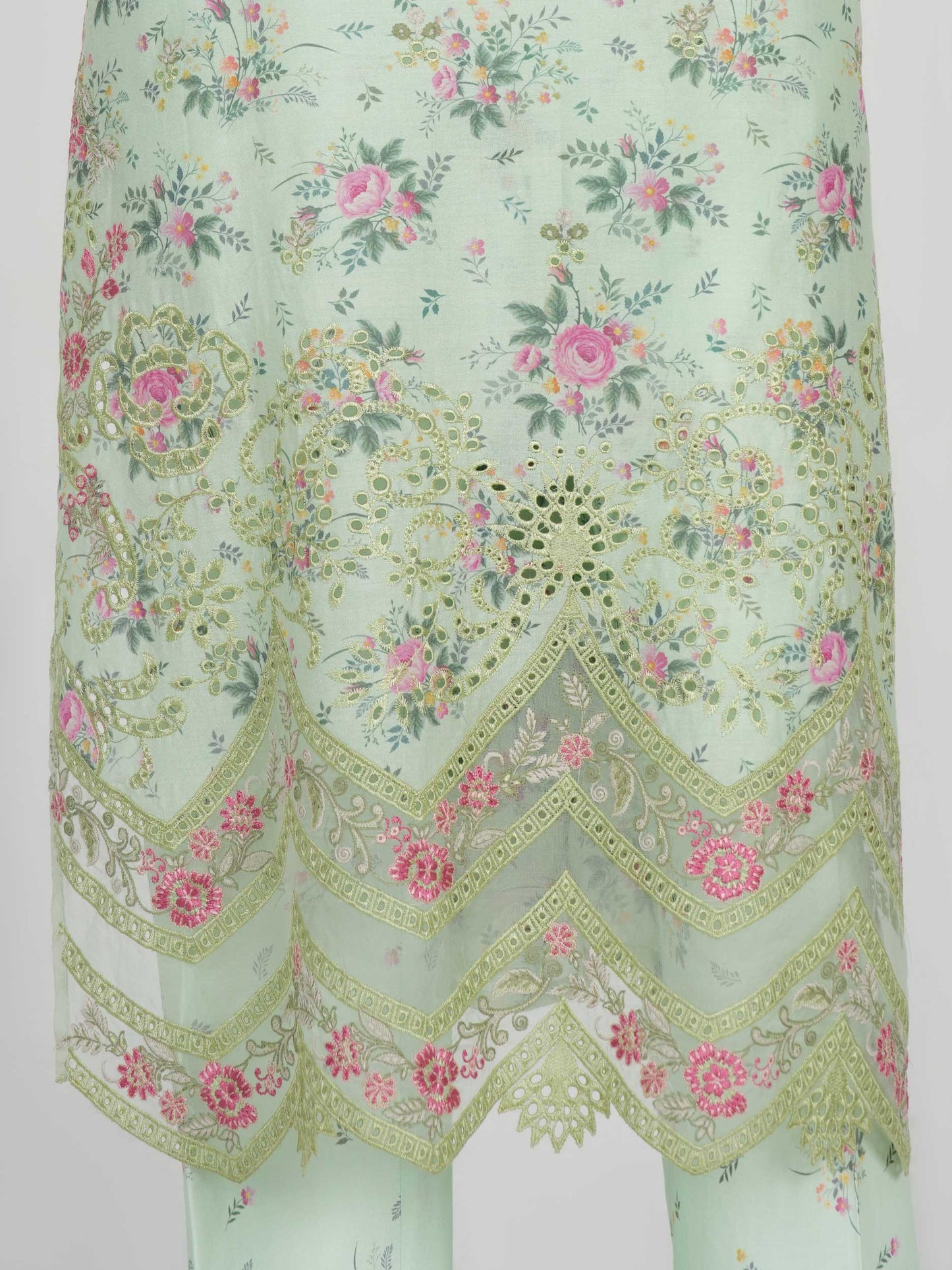 3 Piece Lawn Suit- Embroidered (Unstitched)