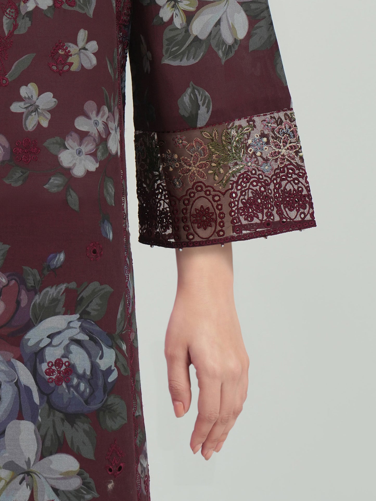 3 Piece Lawn Suit- Embroidered (Unstitched)
