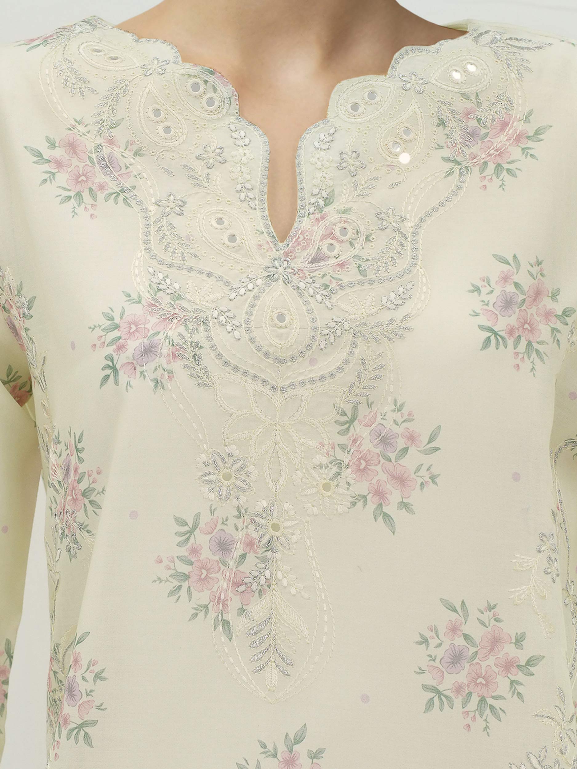 3 Piece Lawn Suit- Embroidered (Unstitched) 