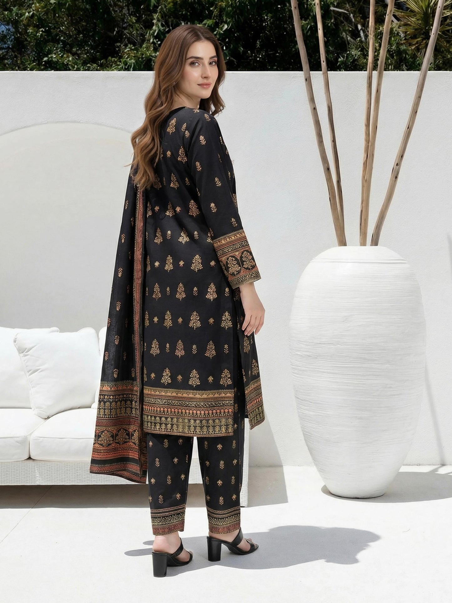3 Piece Lawn Suit- Embroidered (Unstitched)
