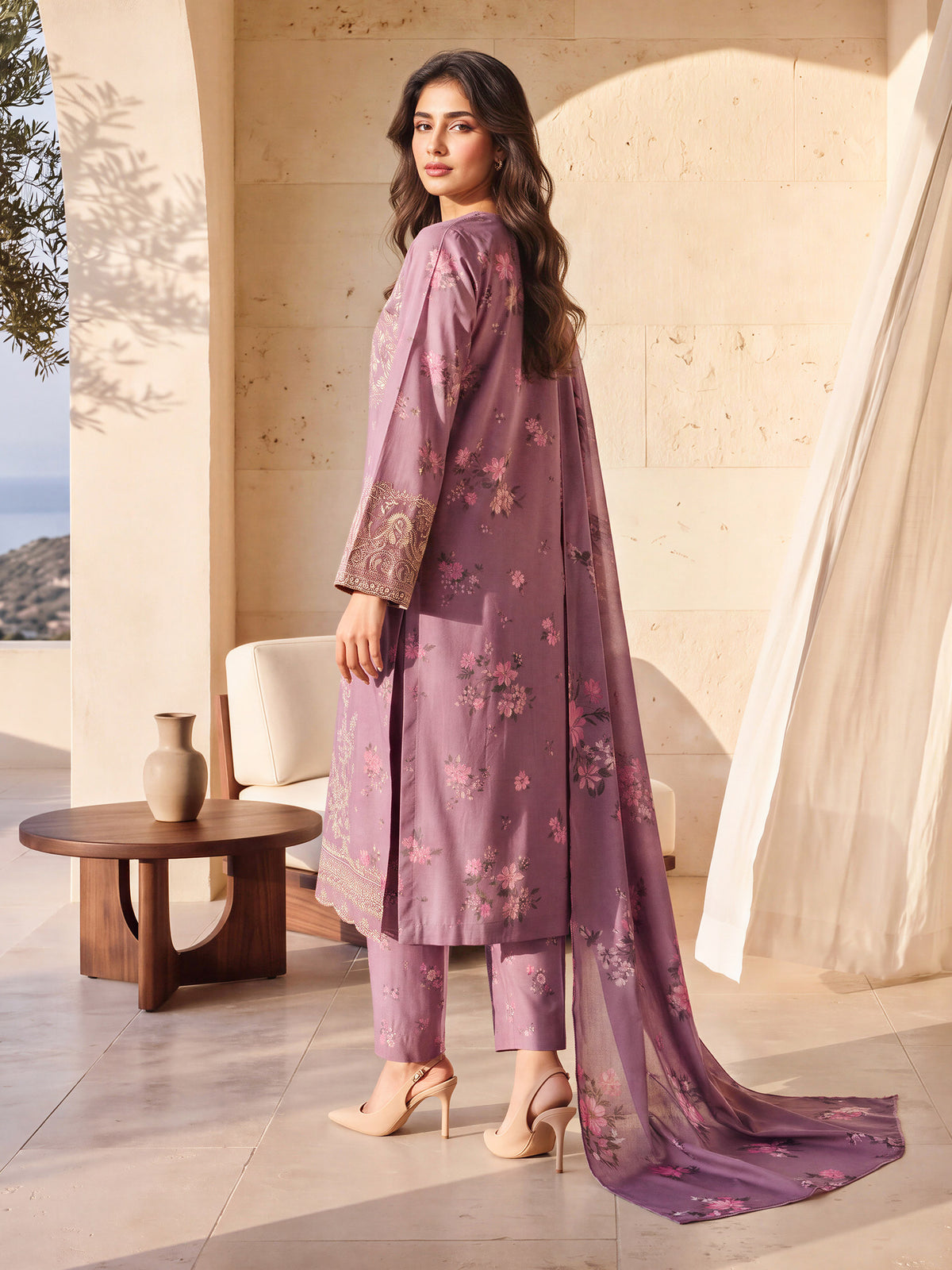 3 Piece Khaddar Suit- Embroidered (Unstitched)
