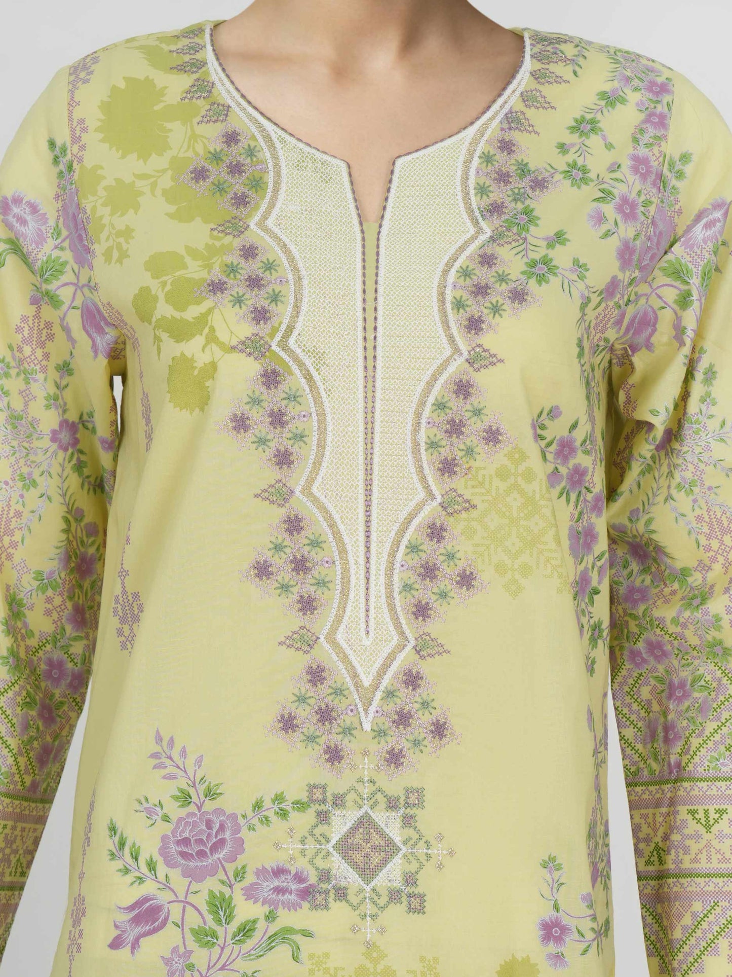 3 Piece Lawn Suit- Embroidered (Unstitched)