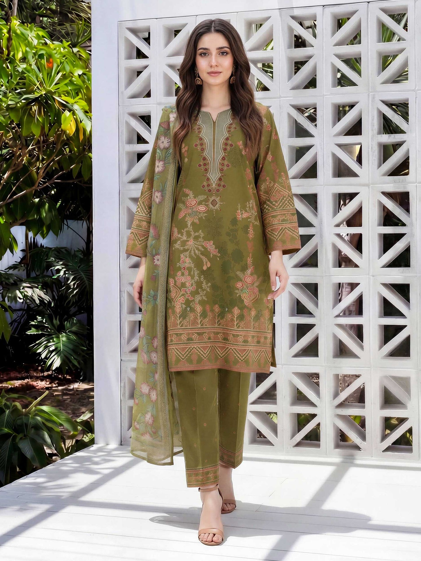 3 Piece Lawn Suit- Embroidered (Unstitched)
