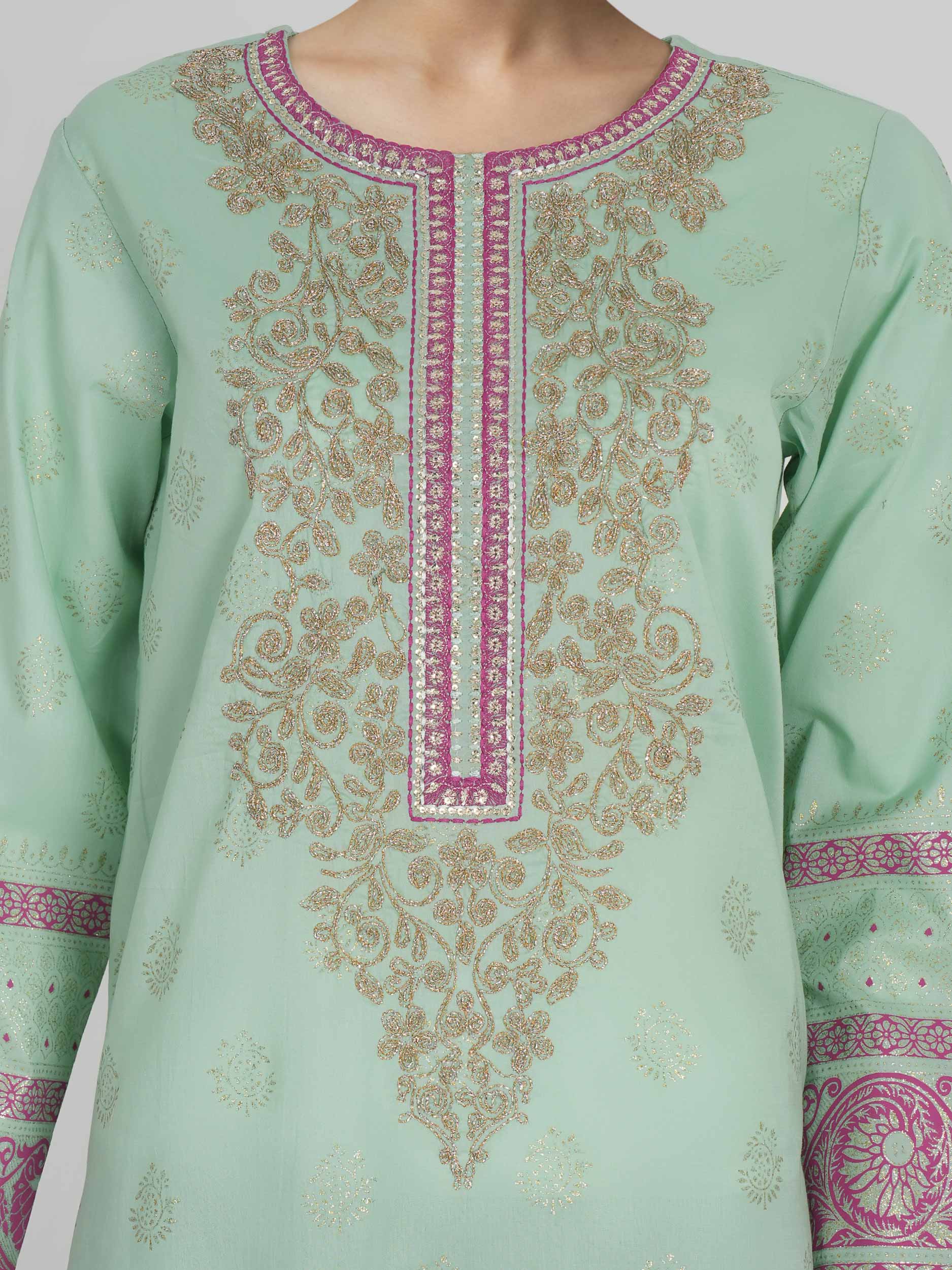 3 Piece Lawn Suit- Embroidered (Unstitched)