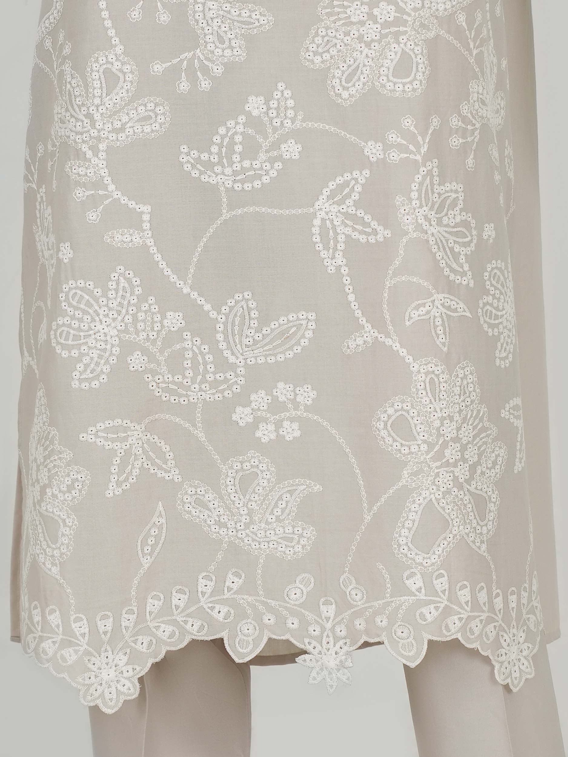 3 Piece Lawn Suit- Embroidered (Unstitched)