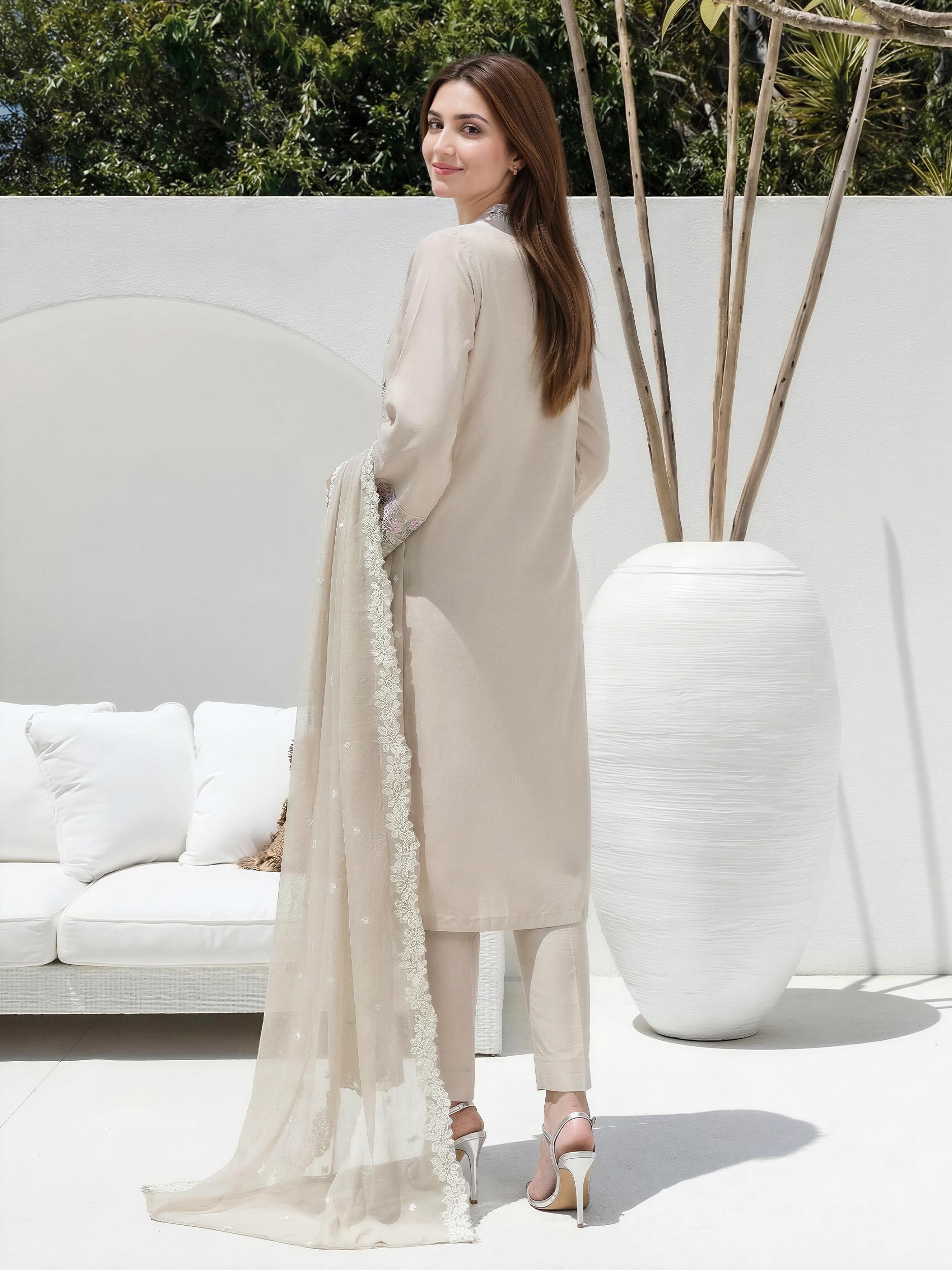 3 Piece Lawn Suit- Embroidered (Unstitched)