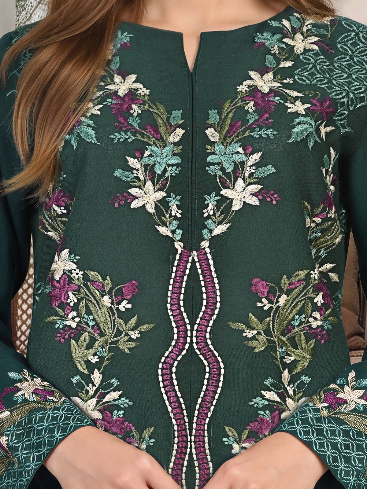 3 Piece Khaddar Suit- Embroidered (Unstitched)
