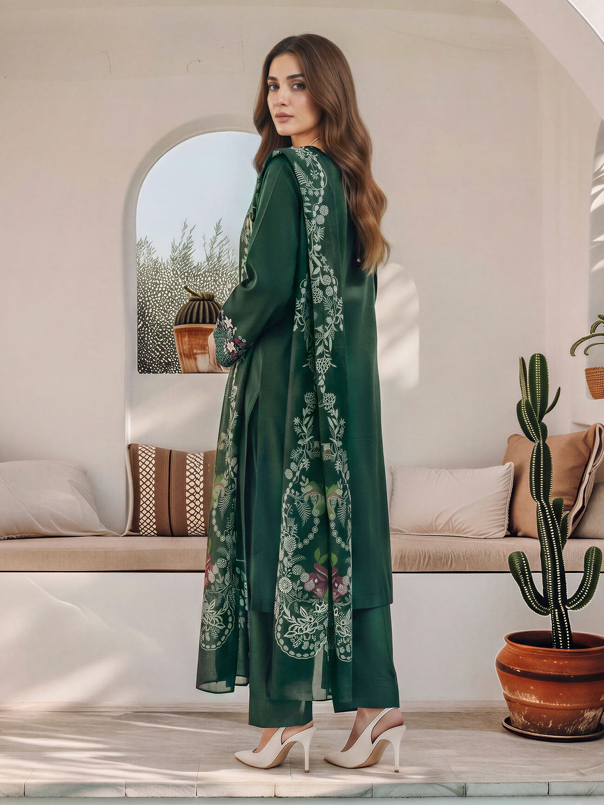 3 Piece Khaddar Suit- Embroidered (Unstitched)