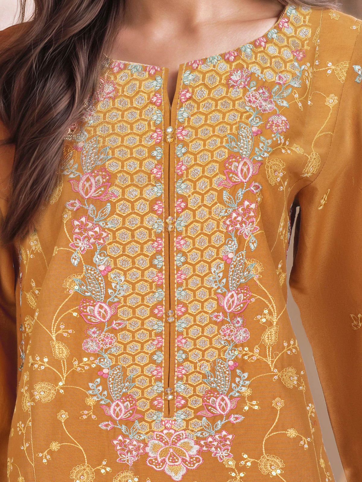 3 Piece Blended Khaddar Suit- Embroidered (Unstitched)