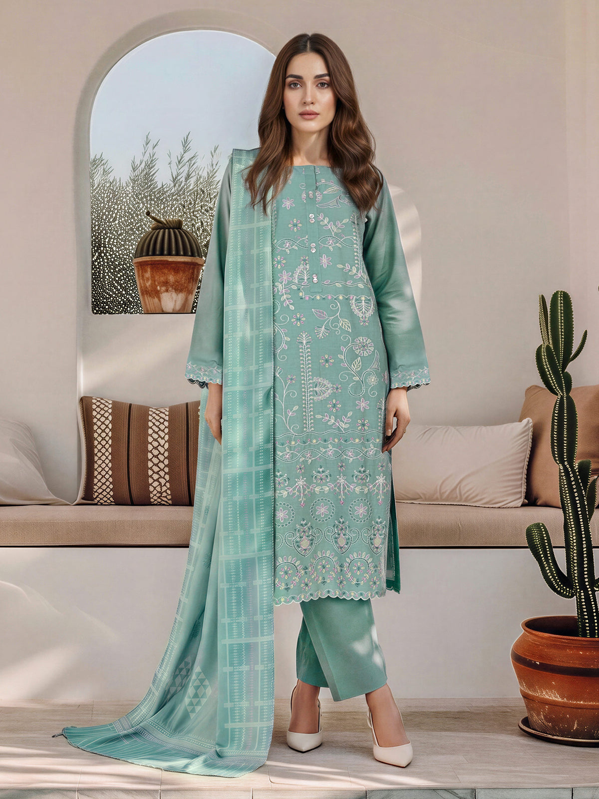 3 Piece Khaddar Suit- Embroidered (Unstitched)