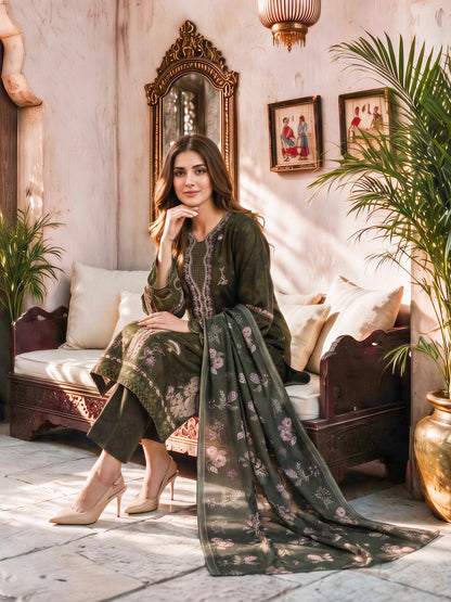 3 Piece Khaddar Suit- Embroidered (Unstitched)