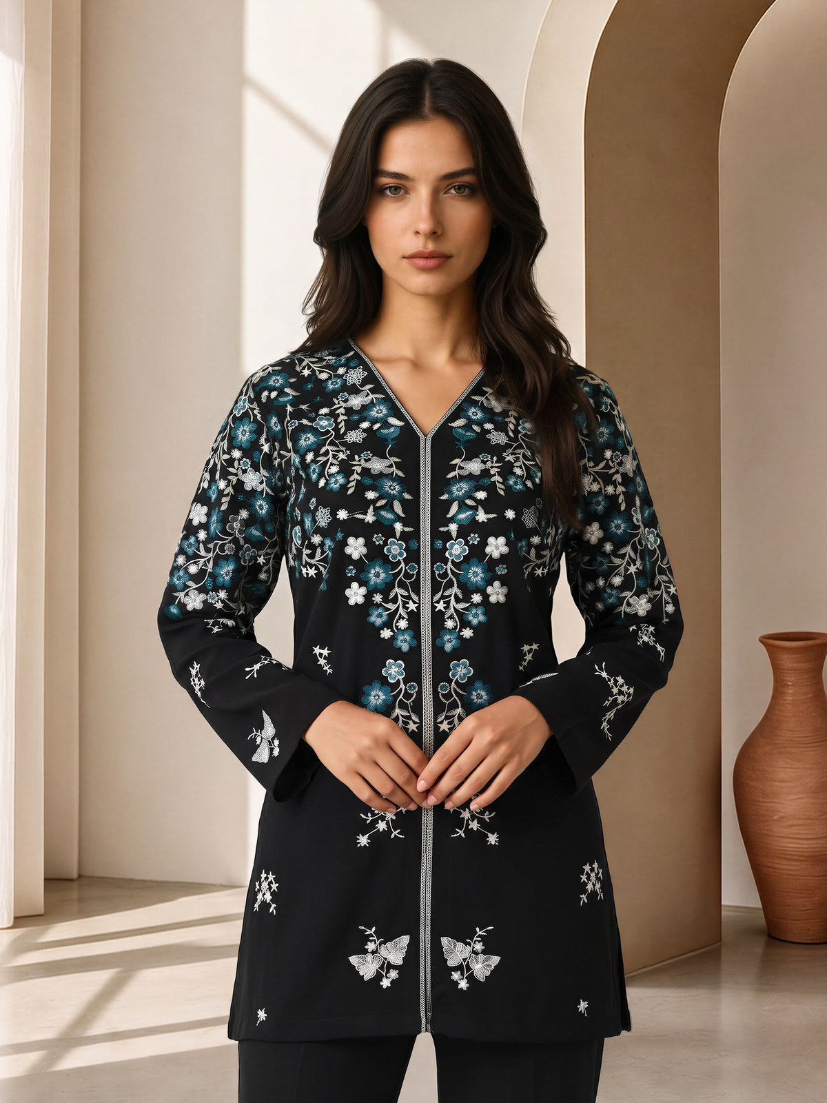 Grip Kurti- Embroidered (Pret)