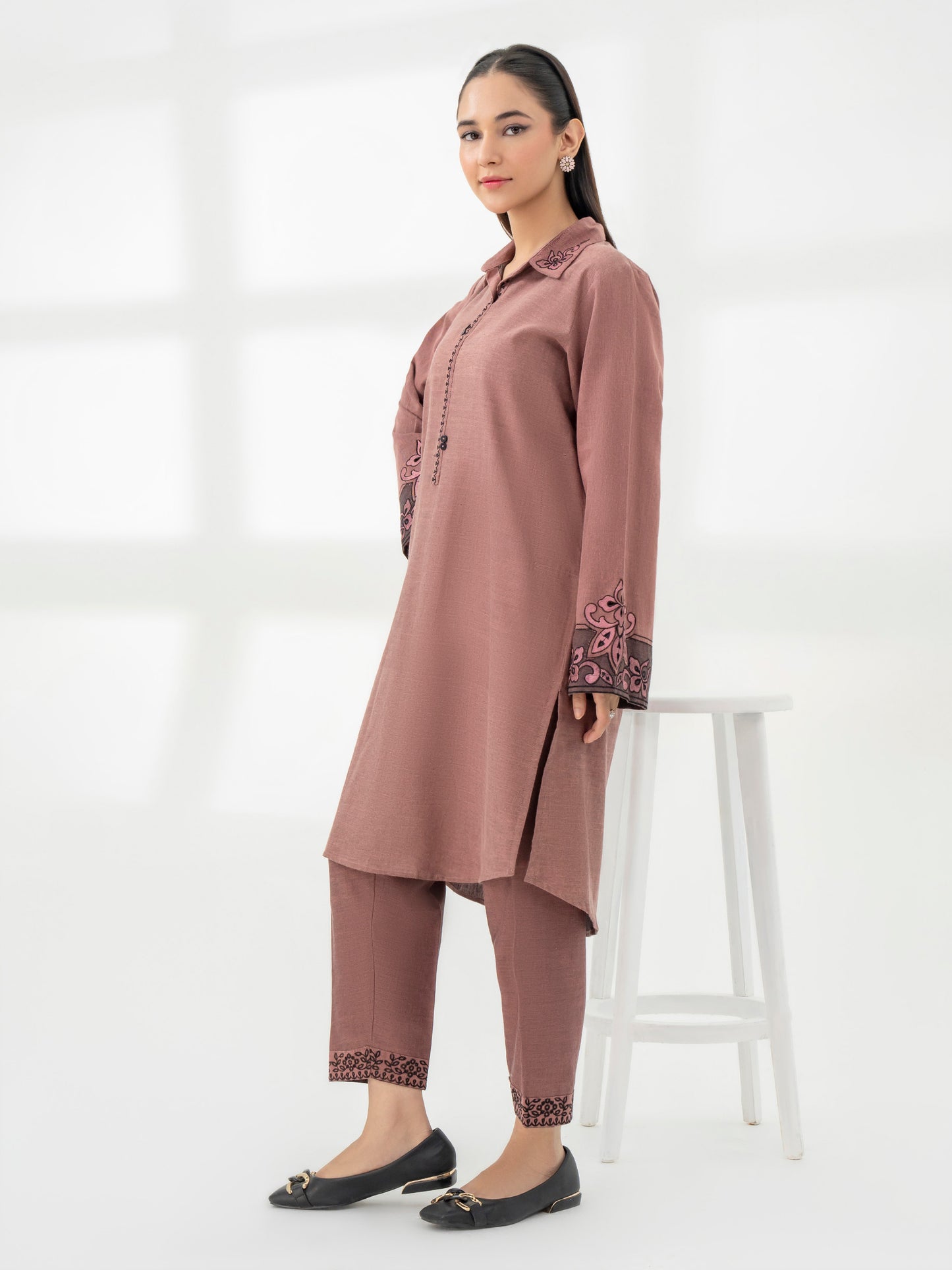 2 Piece Yarn Dyed Suit-Embroidered (Pret)