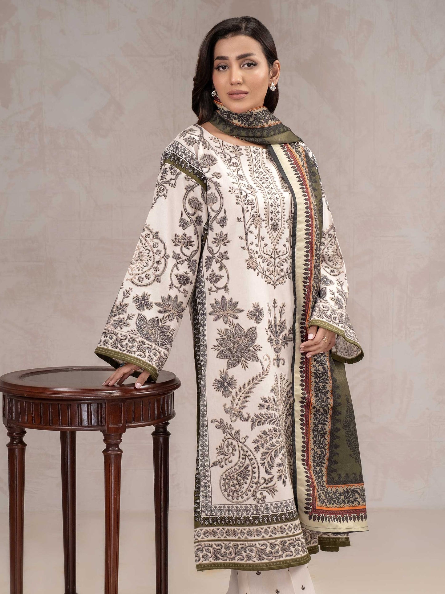 3 Piece Khaddar Suit-Printed (Unstitched)