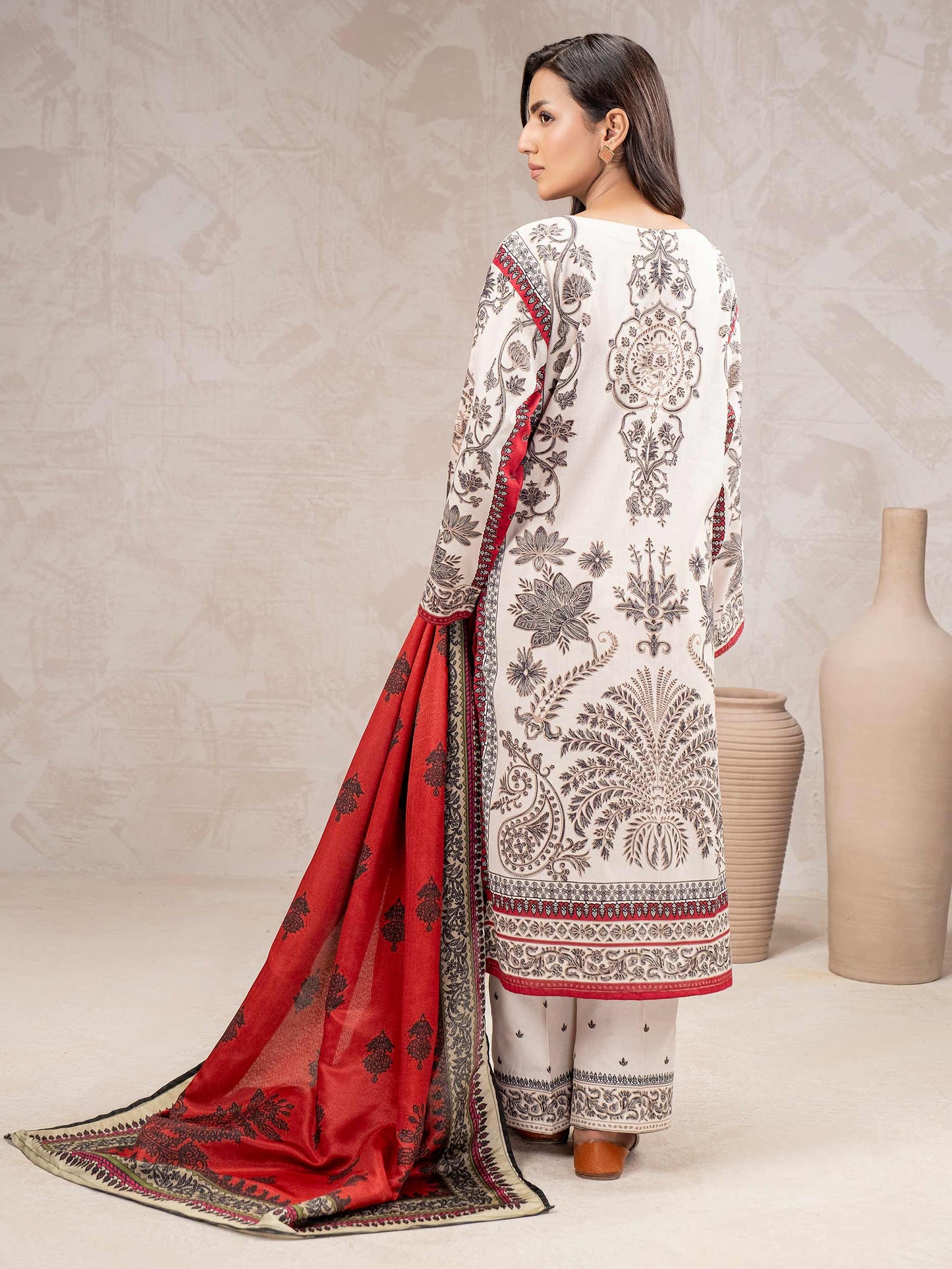 3 Piece Khaddar Suit-Printed (Unstitched)