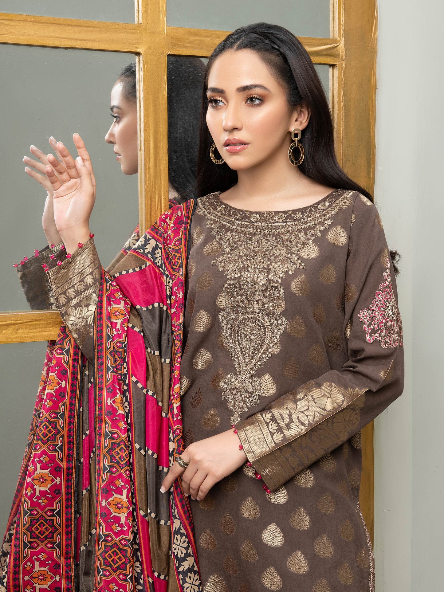 3 Piece Embroidered Jacquard Suit