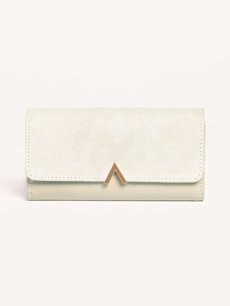 velvet-texture-wallet