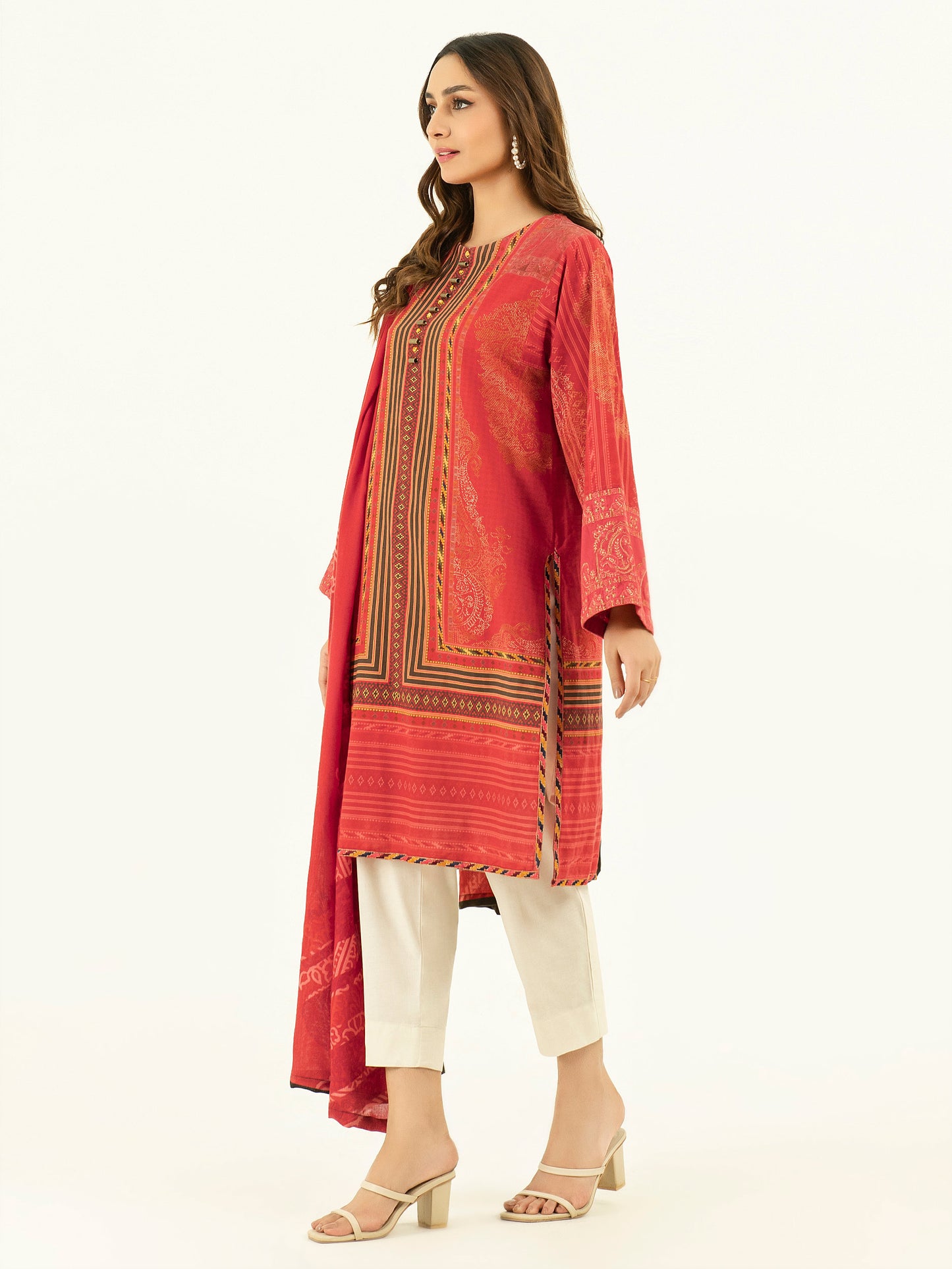 2 Piece Khaddar Suit-Embroidered (Pret)