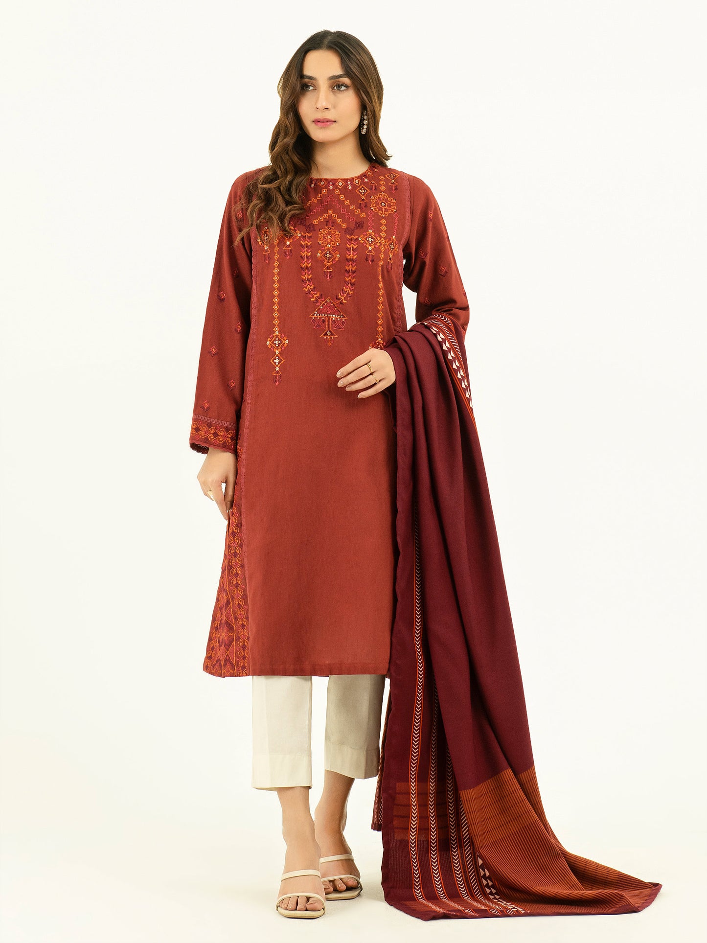 2 Piece Khaddar Suit-Embroidered (Pret)