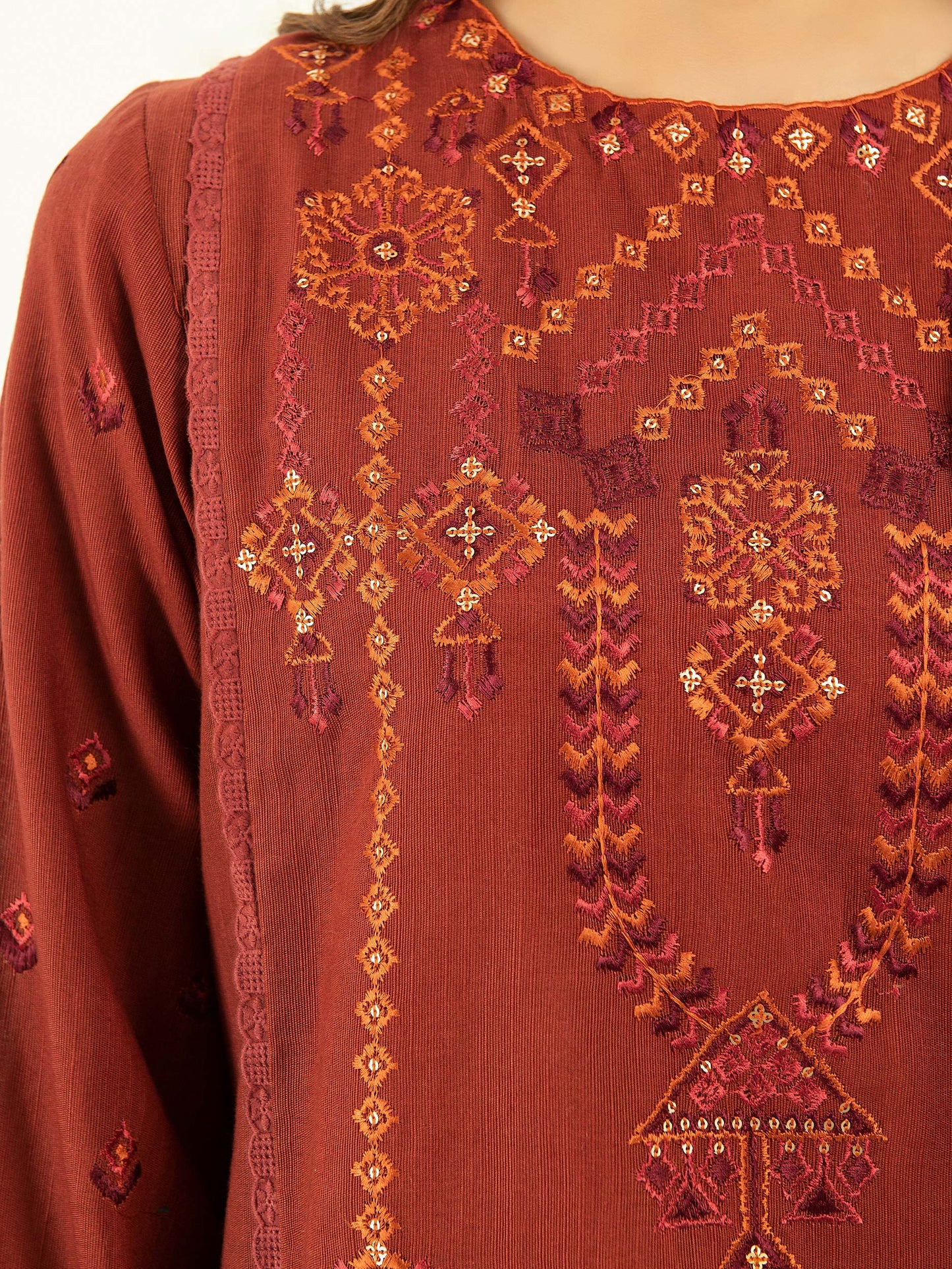 2 Piece Khaddar Suit-Embroidered (Pret)