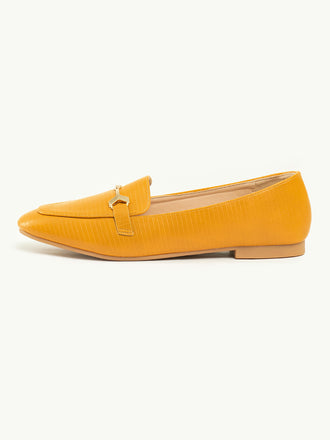 textured-loafers