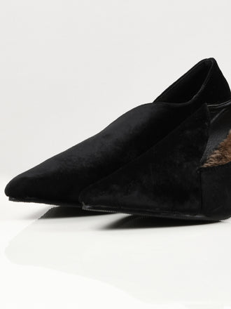 Pointed Velvet Heels - Black