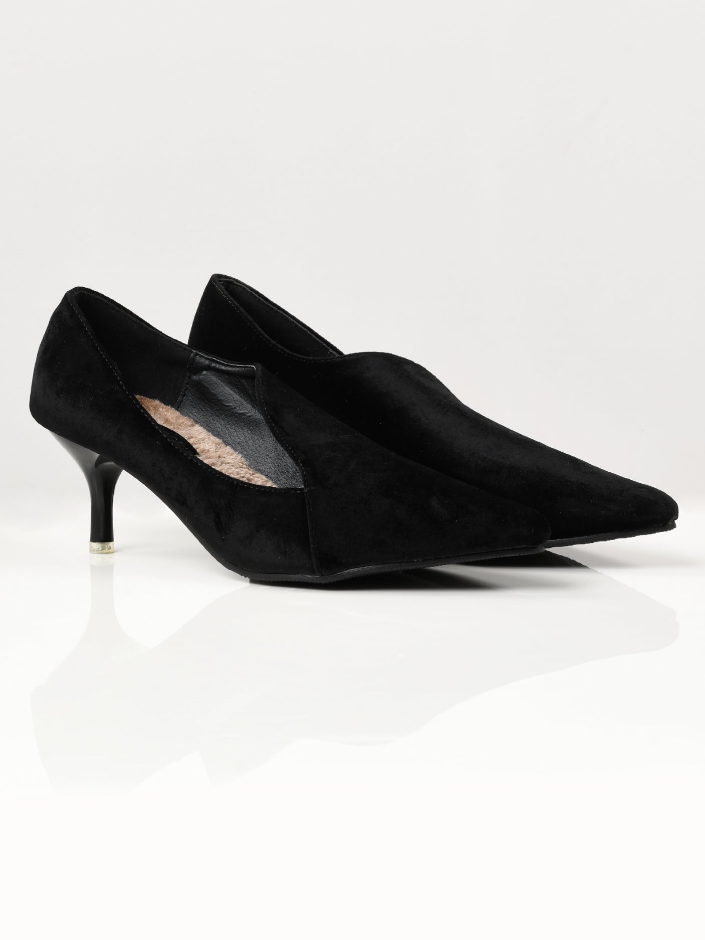 Pointed Velvet Heels - Black