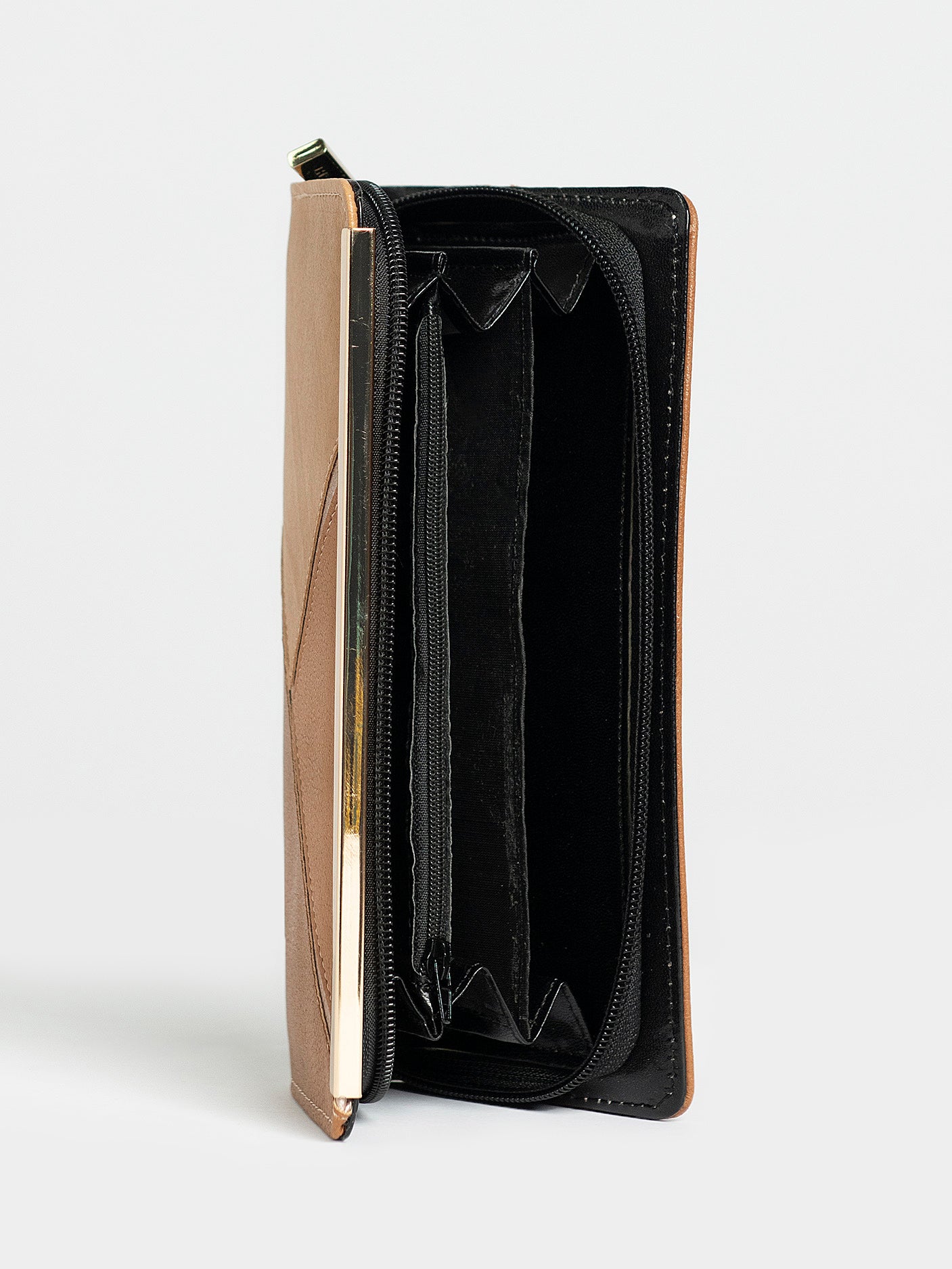 three-dimensional--zipper-wallet