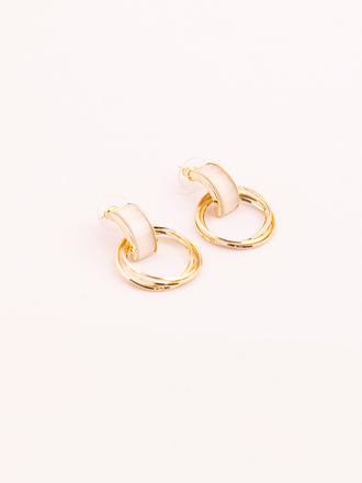 classic-gold-earrings