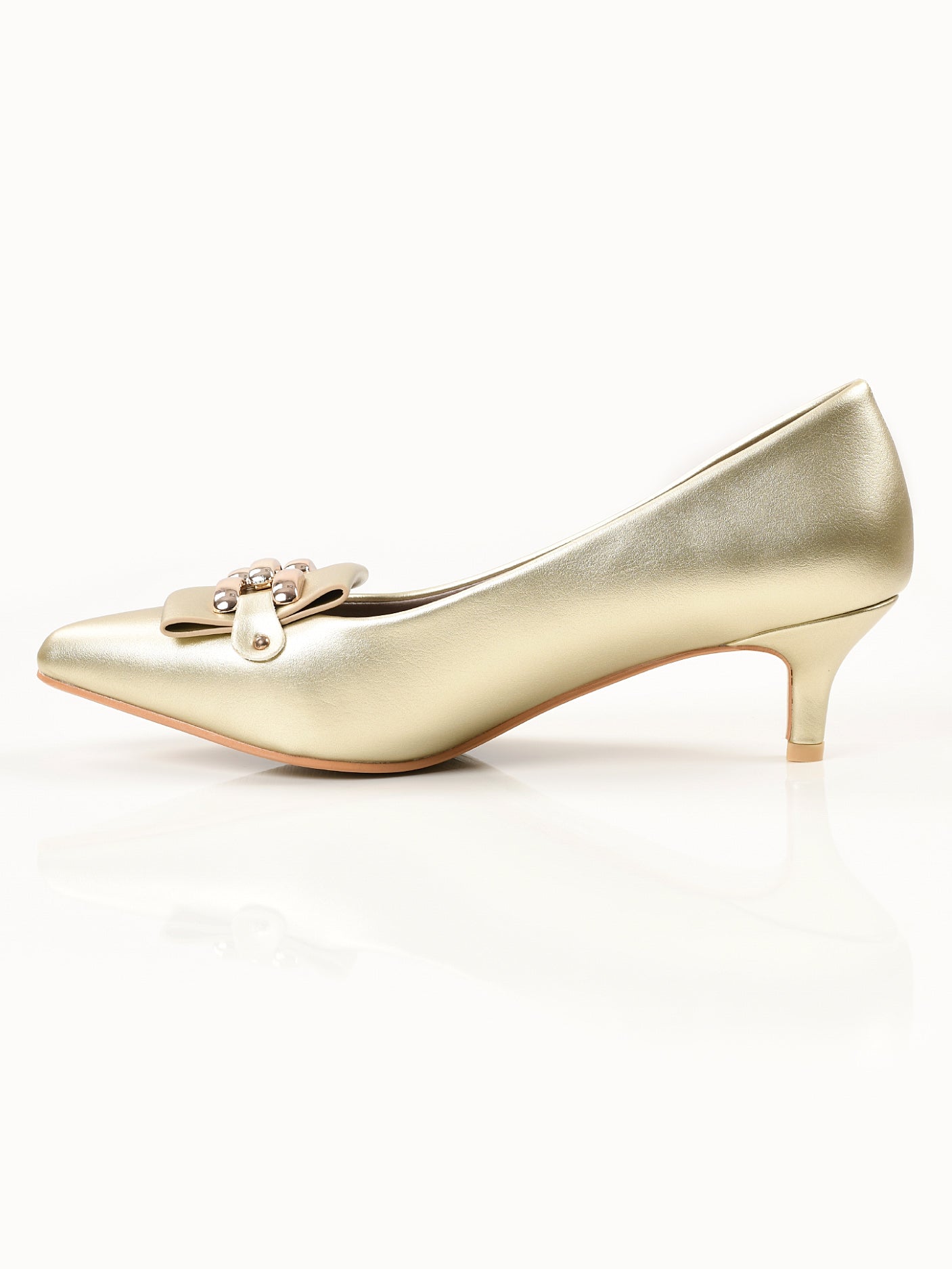 Pointed Heels - Light Gold