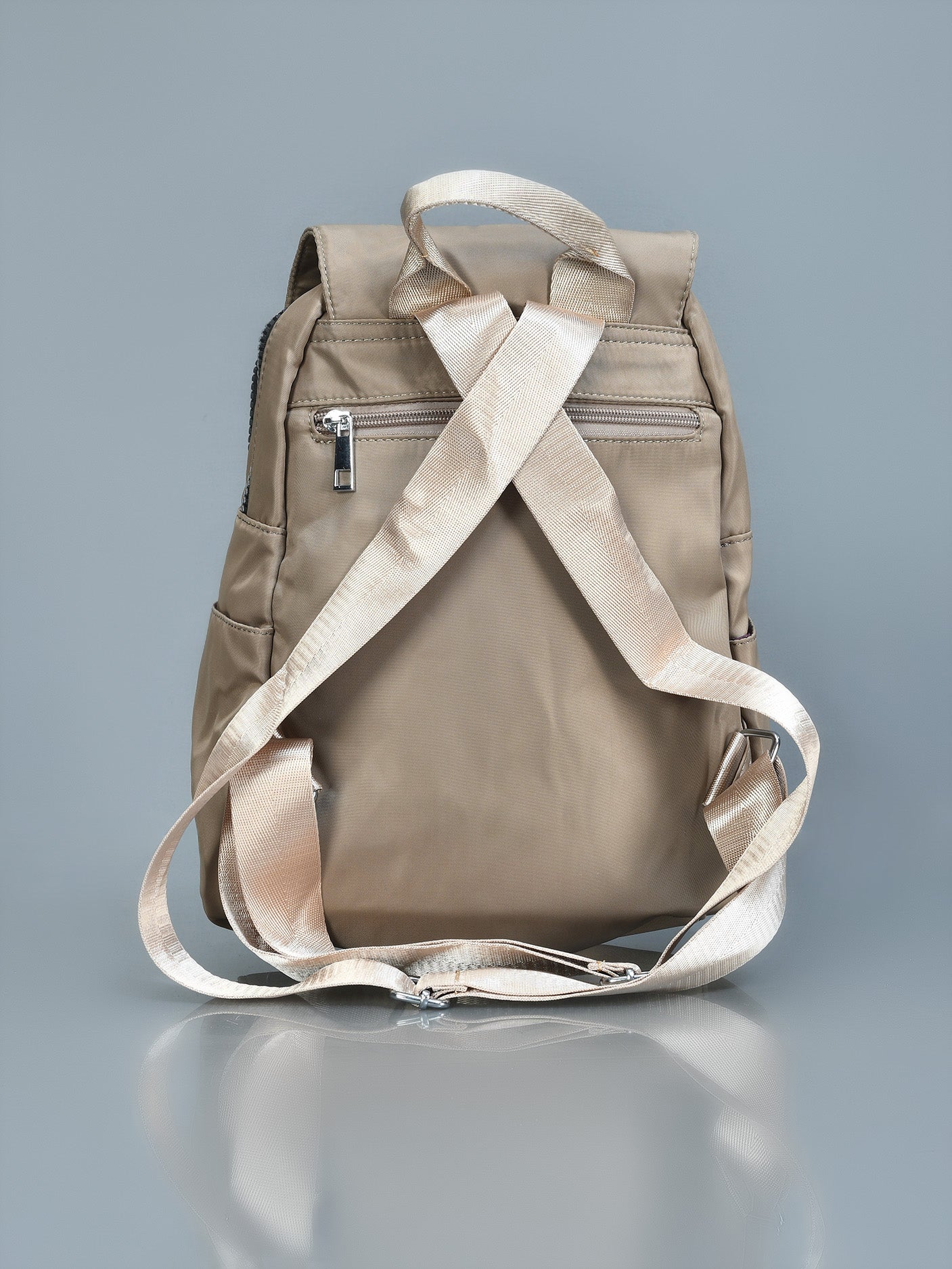 Backpack Metalic Frame Metallic Detail Backpack – Limelightpk