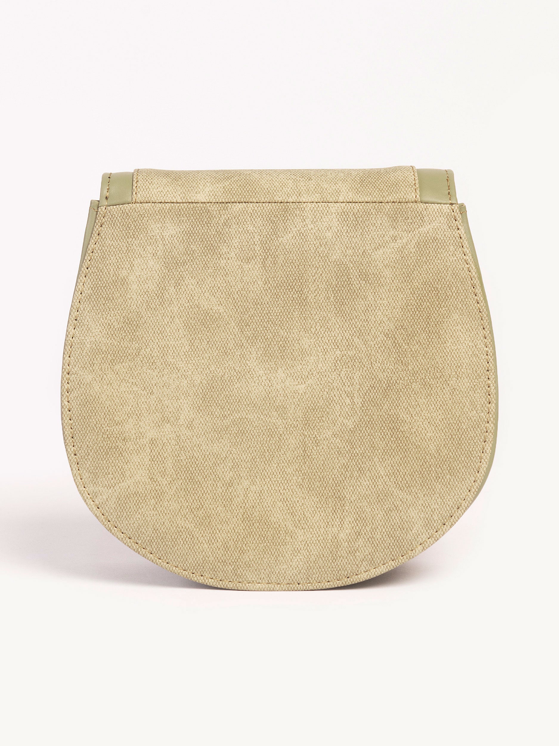 textured-saddle-bag