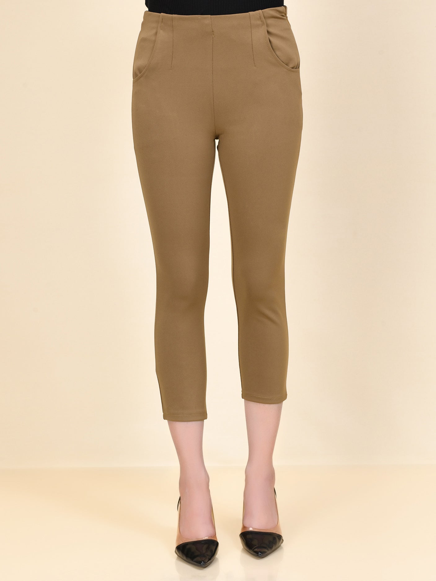 Cropped Pants - Light Brown