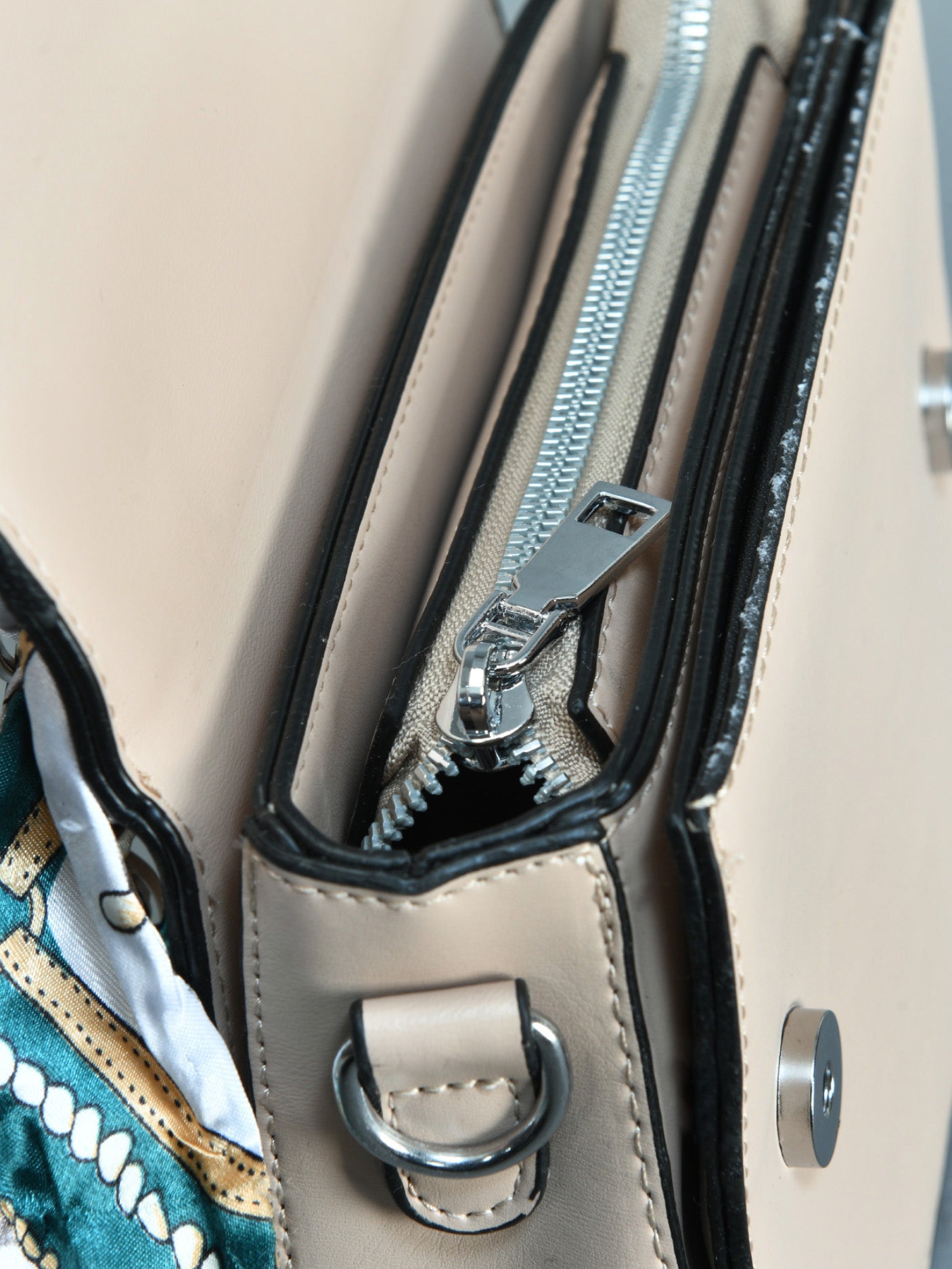 Ribbon Detail Crossbody Bag
