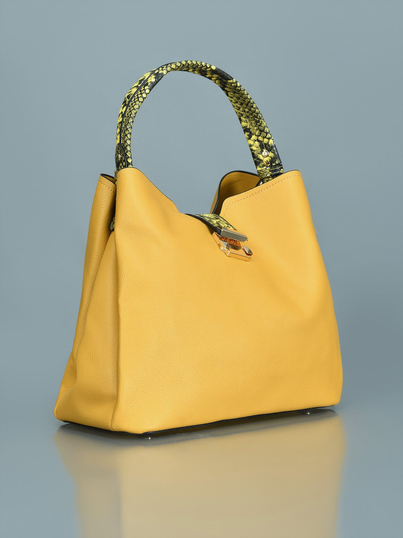 Classic Shoulder Bag