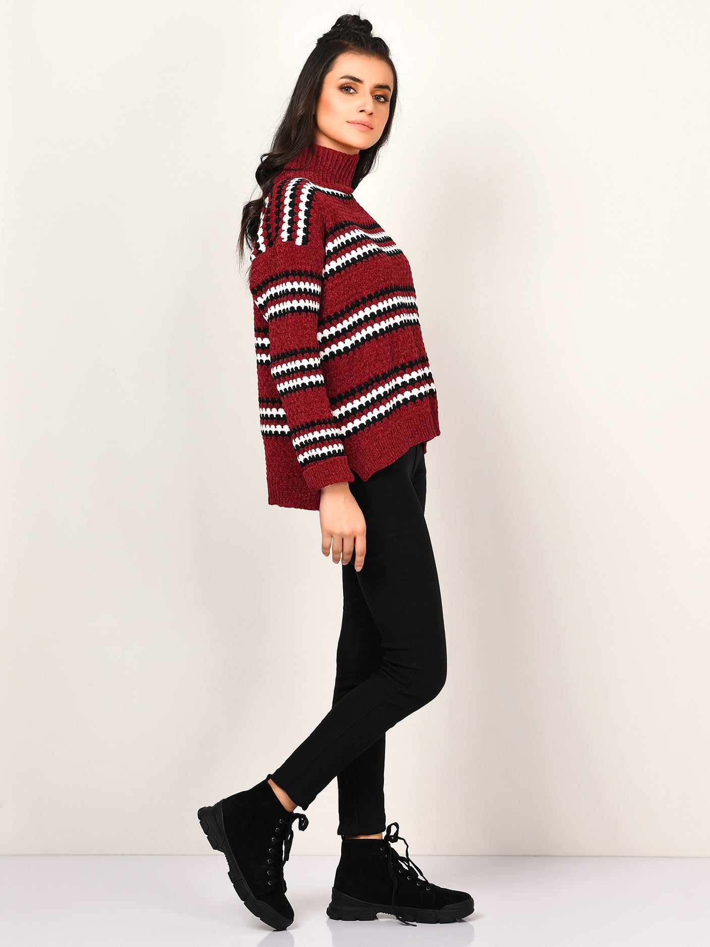 Patterned High neck Sweater
