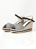 striped-wedges---black-and-white