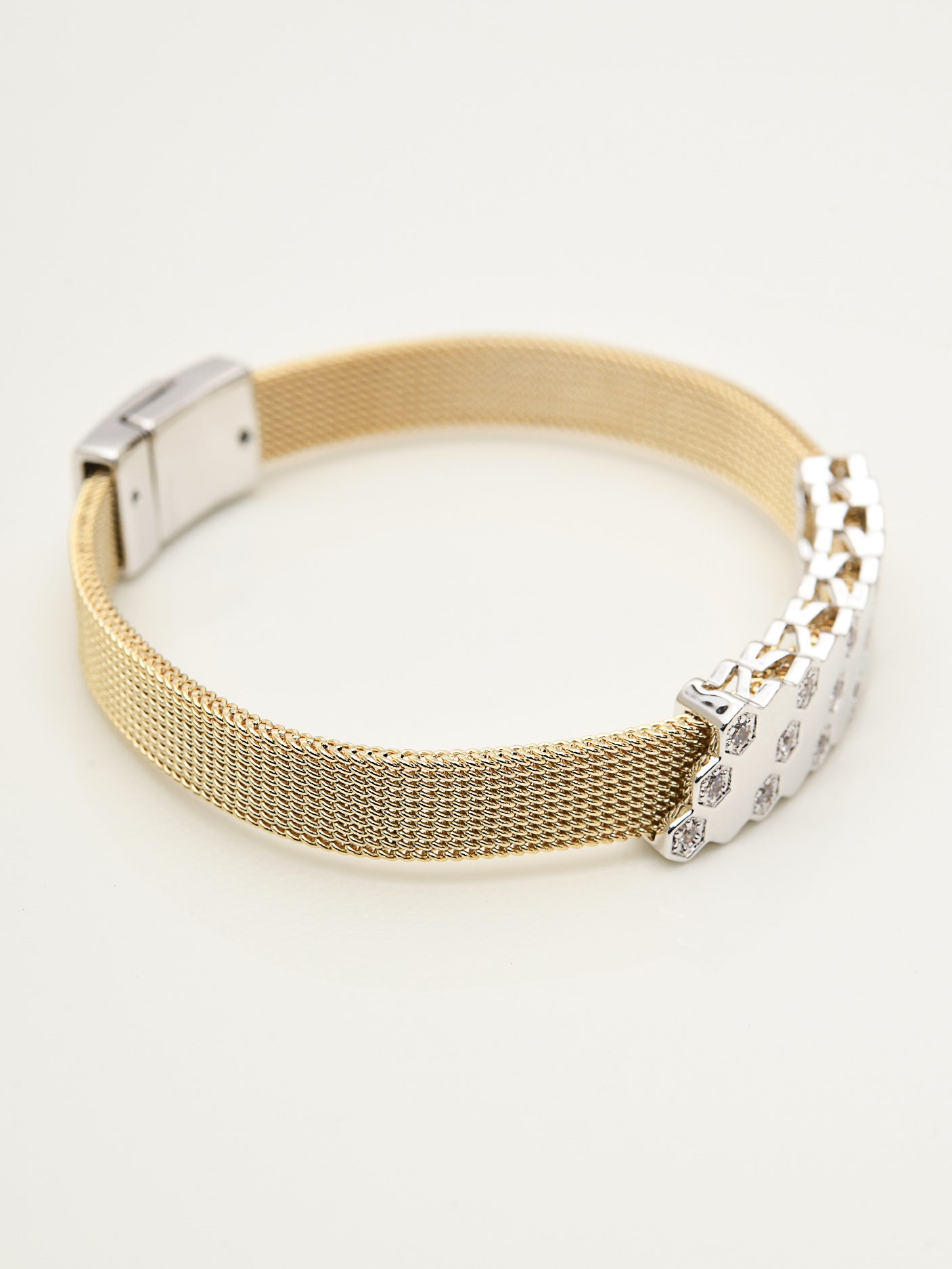 mesh-strap-bracelet