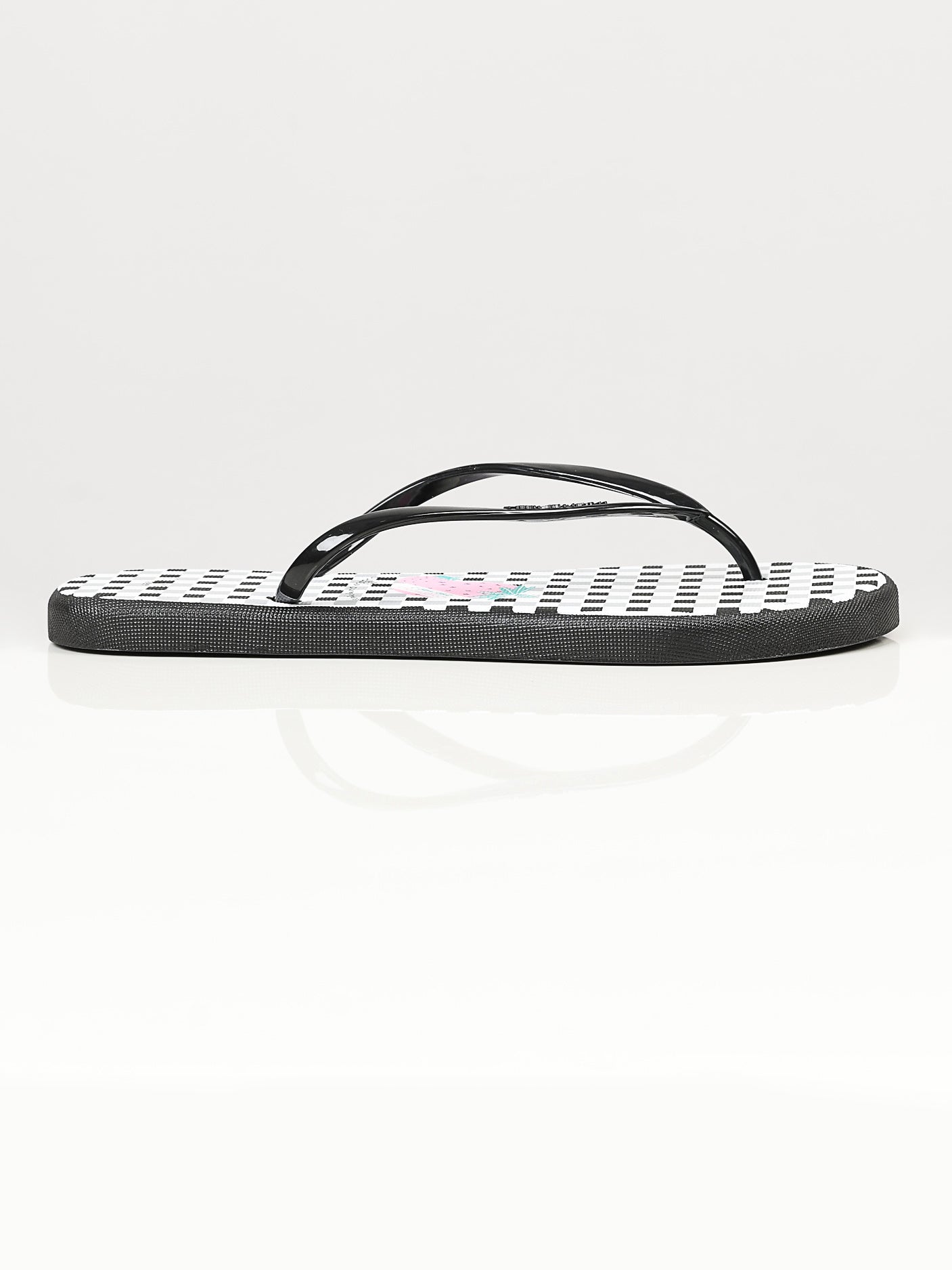 Printed Flip Flops - Black and White